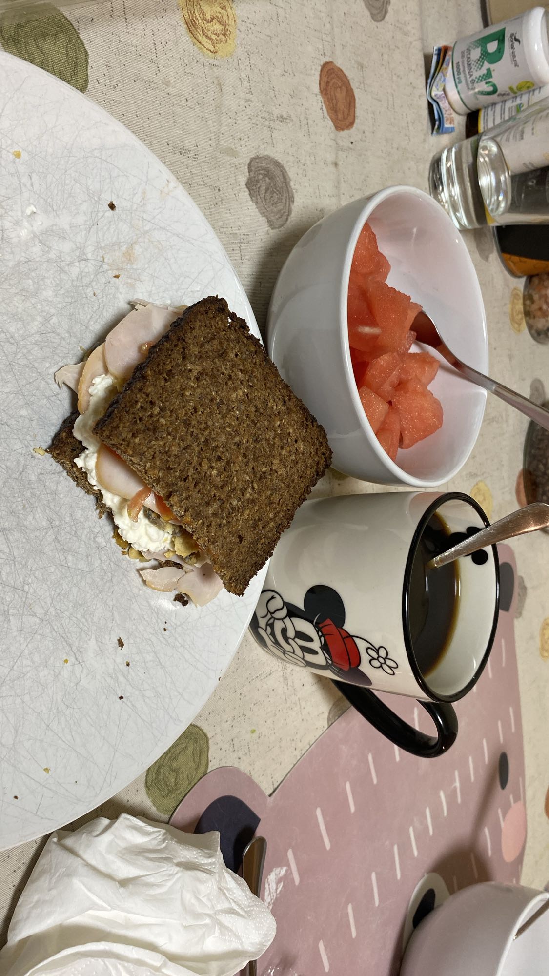 Desayuno integral con fruta