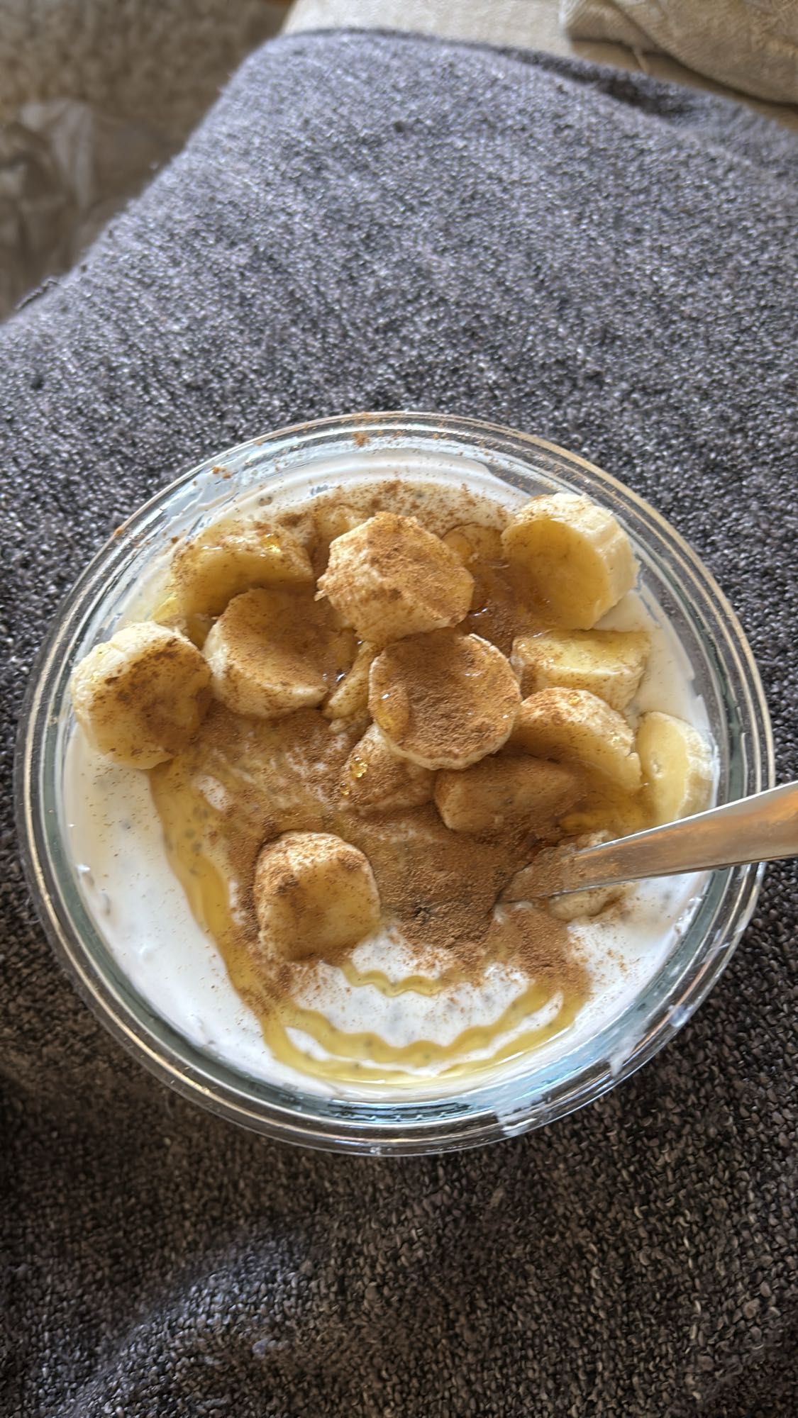 Yoghurt med banan & honung