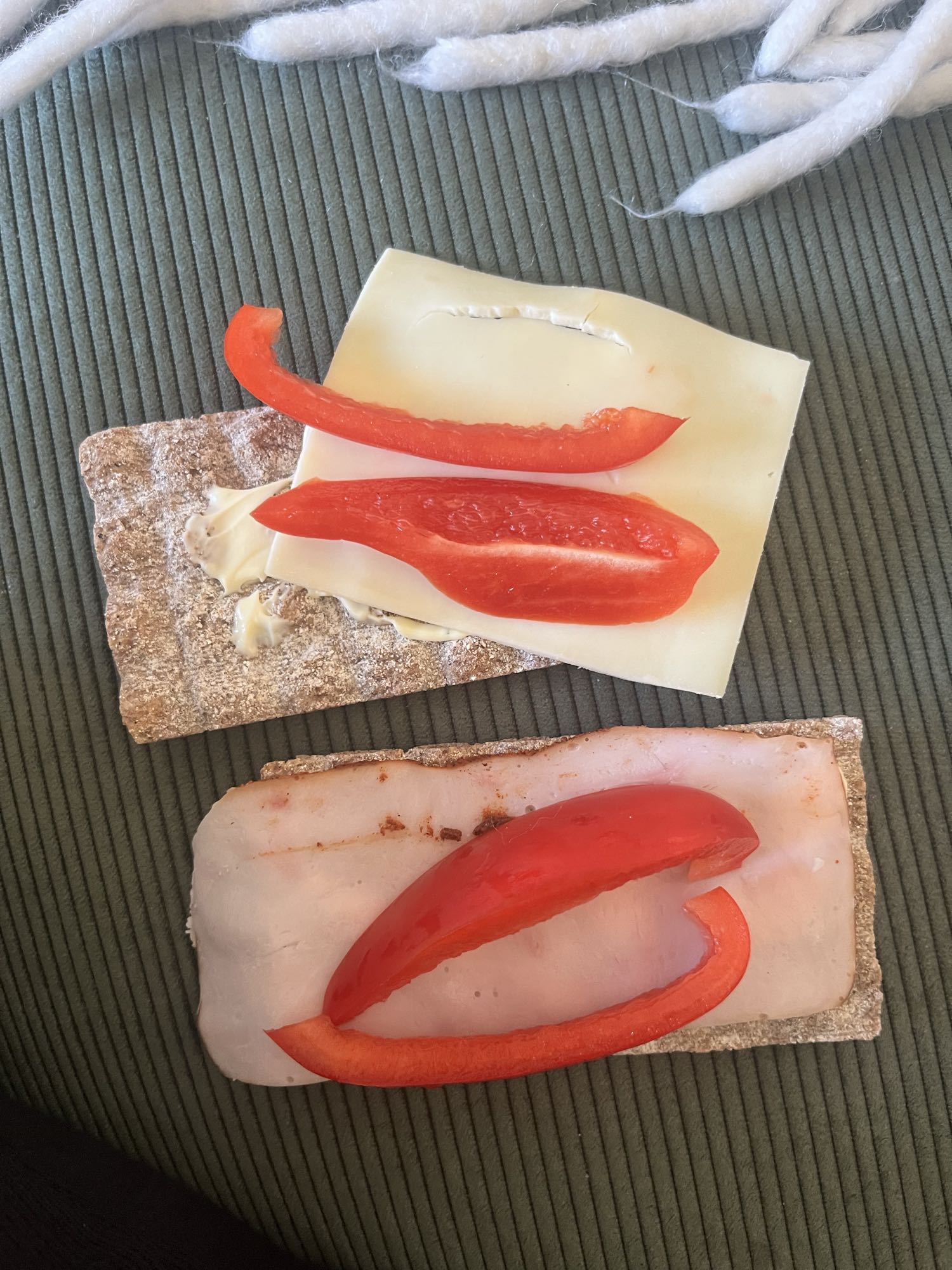 Knäckebröd med pålägg