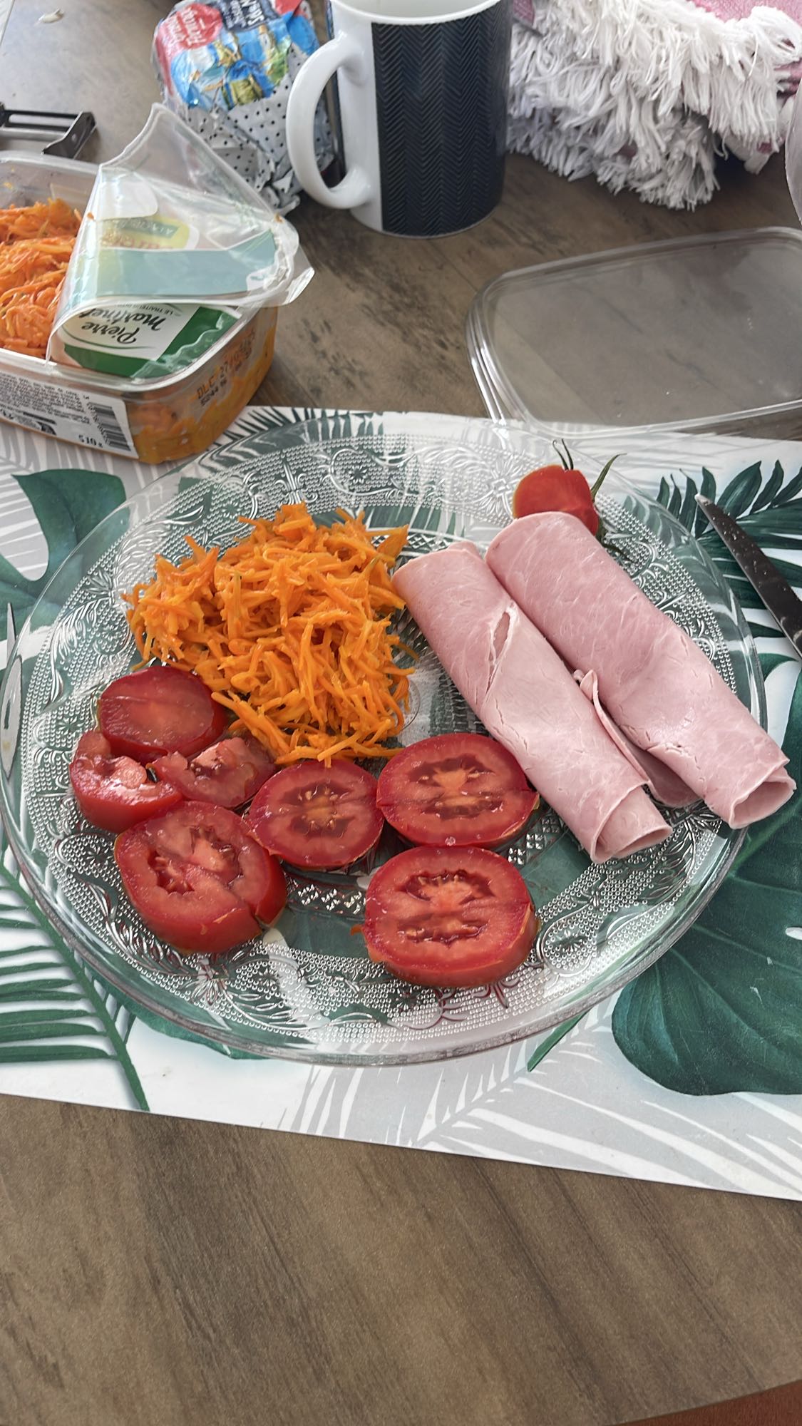 Assiette jambon crudités