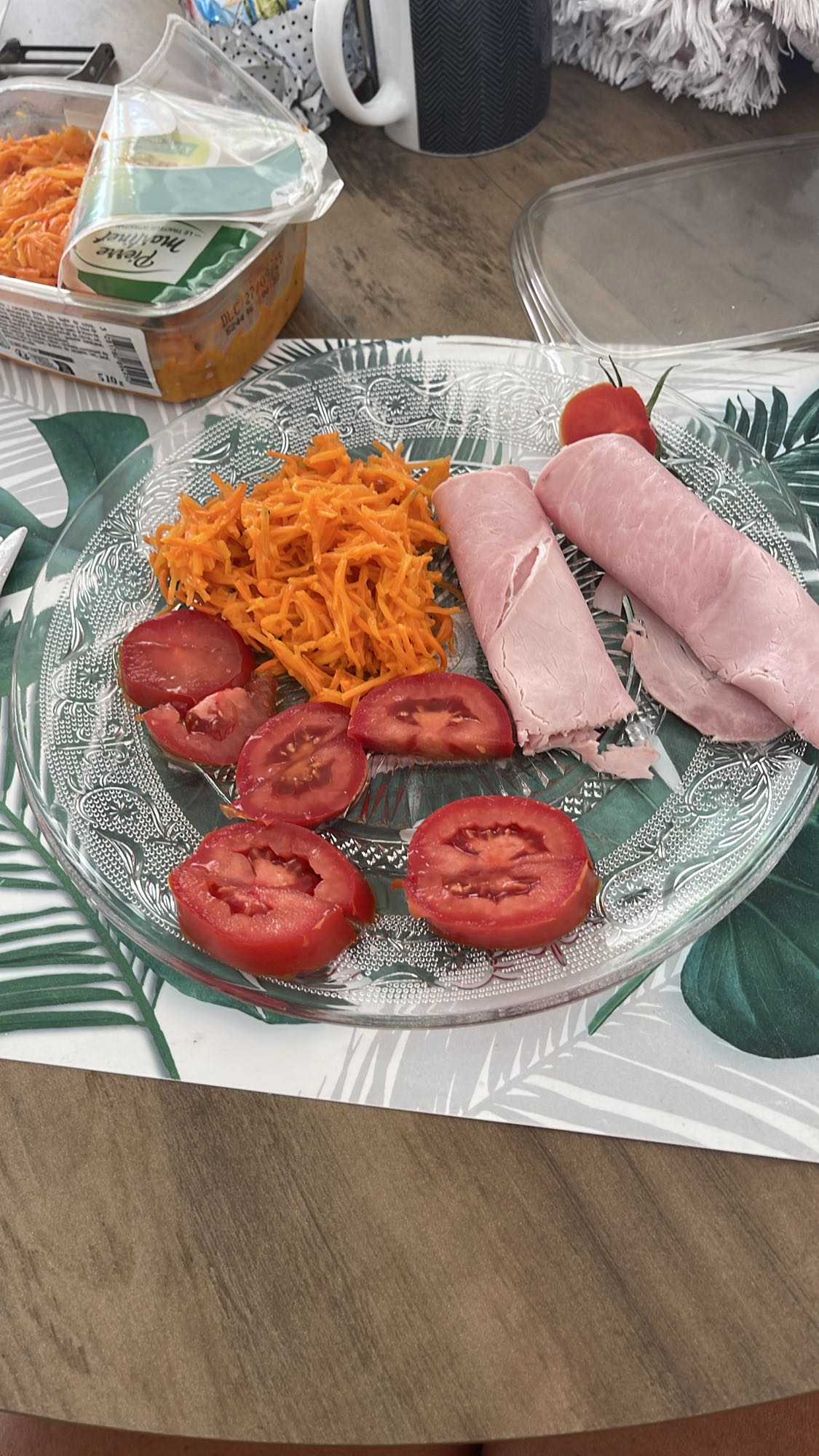 Assiette jambon crudités