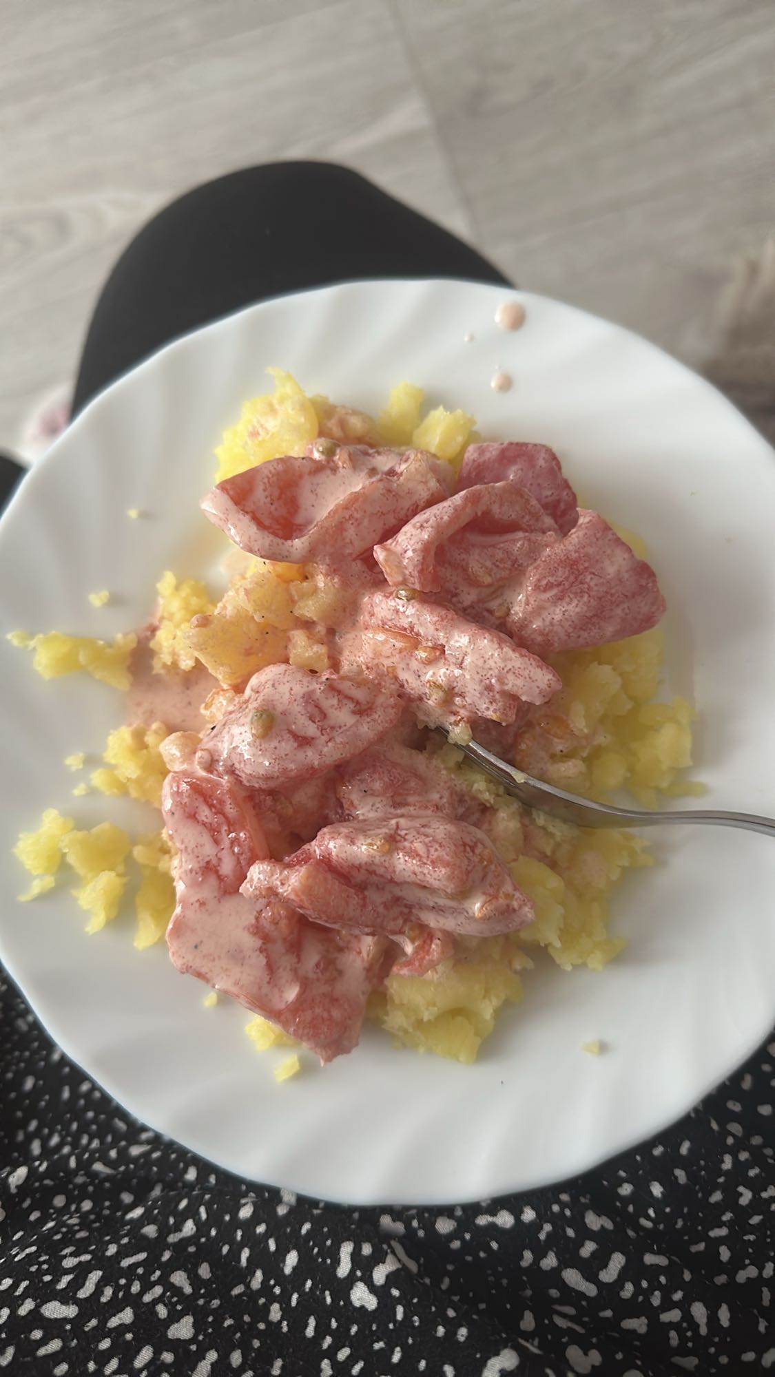 ziemniaki z papryką i jogurtem