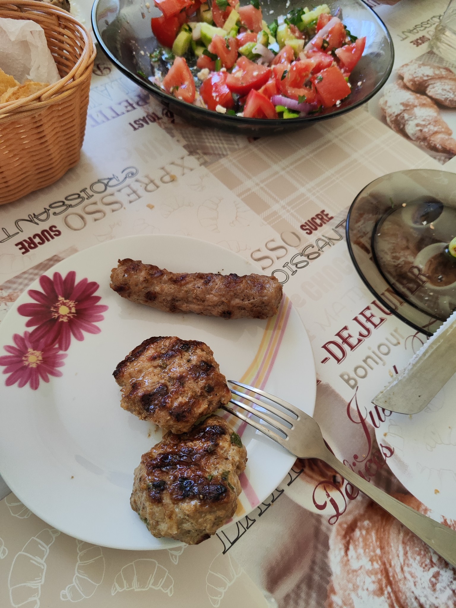 Grilled meat with salad