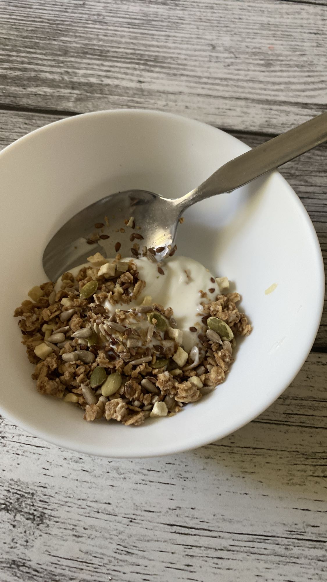 Kvarg med sockerfri müsli