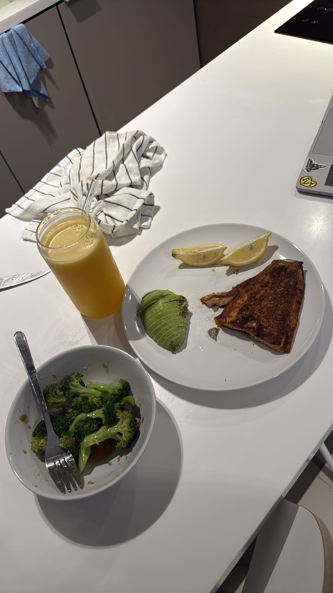 Рыба с овощами и соком