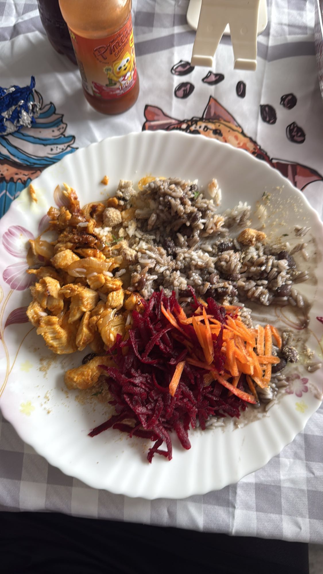 Frango, arroz, beterraba