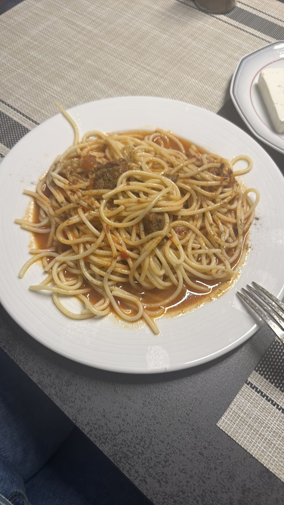 Spagetti mit Fleischsoße