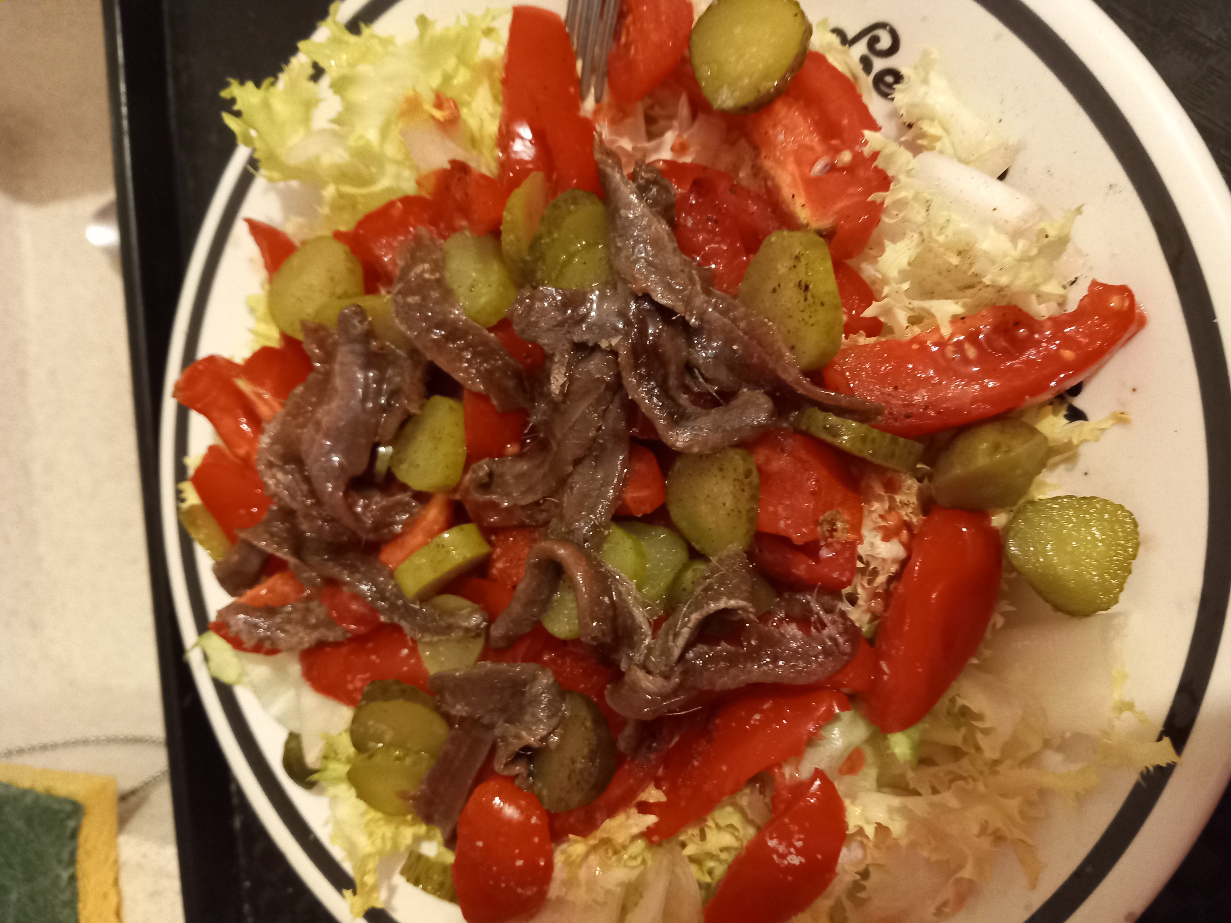 Salade anchois et légumes