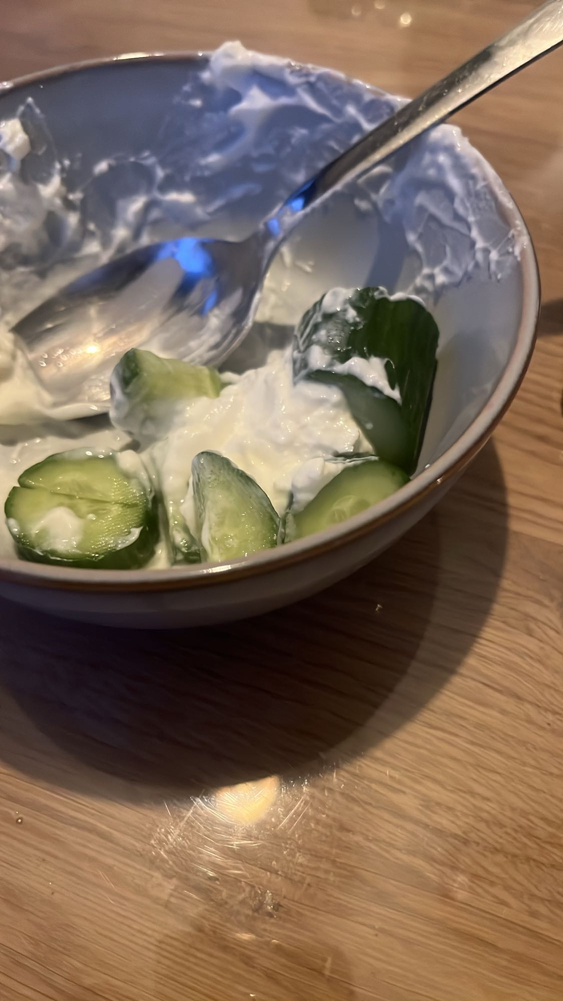 Komkommer yoghurt snack