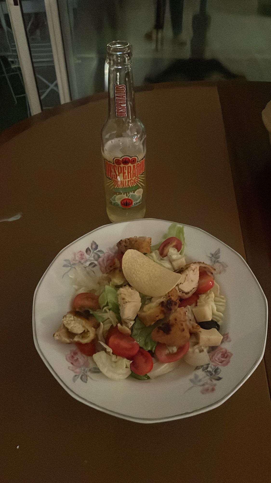 Salade poulet et chips