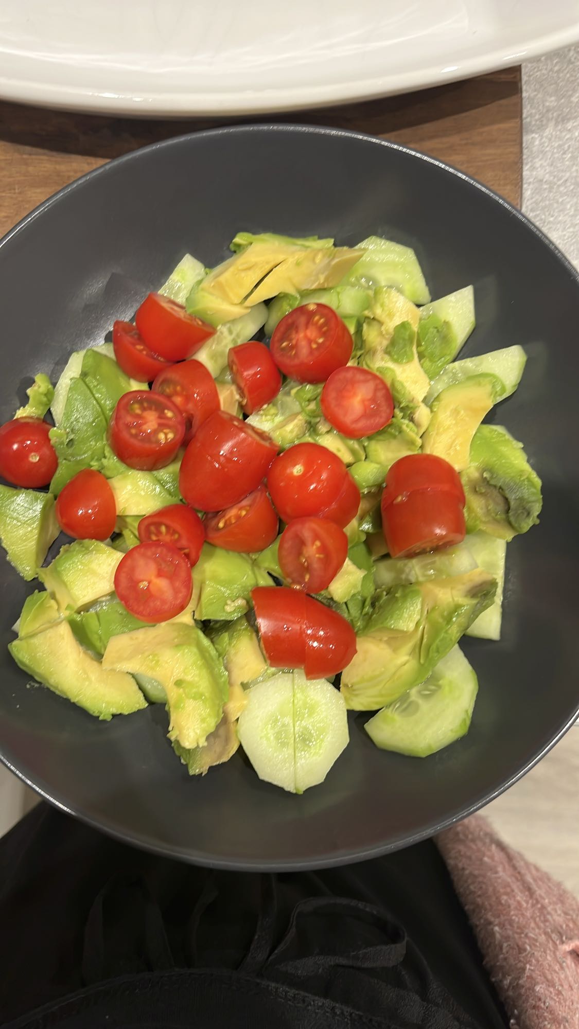 Avocado Tomato Cucumber Salad