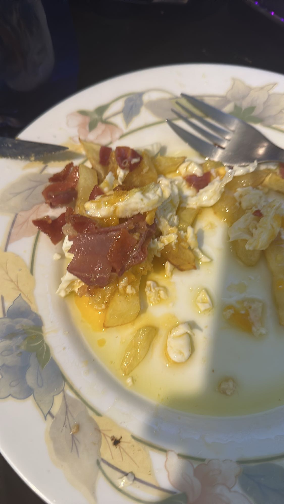huevos rotos con jamón