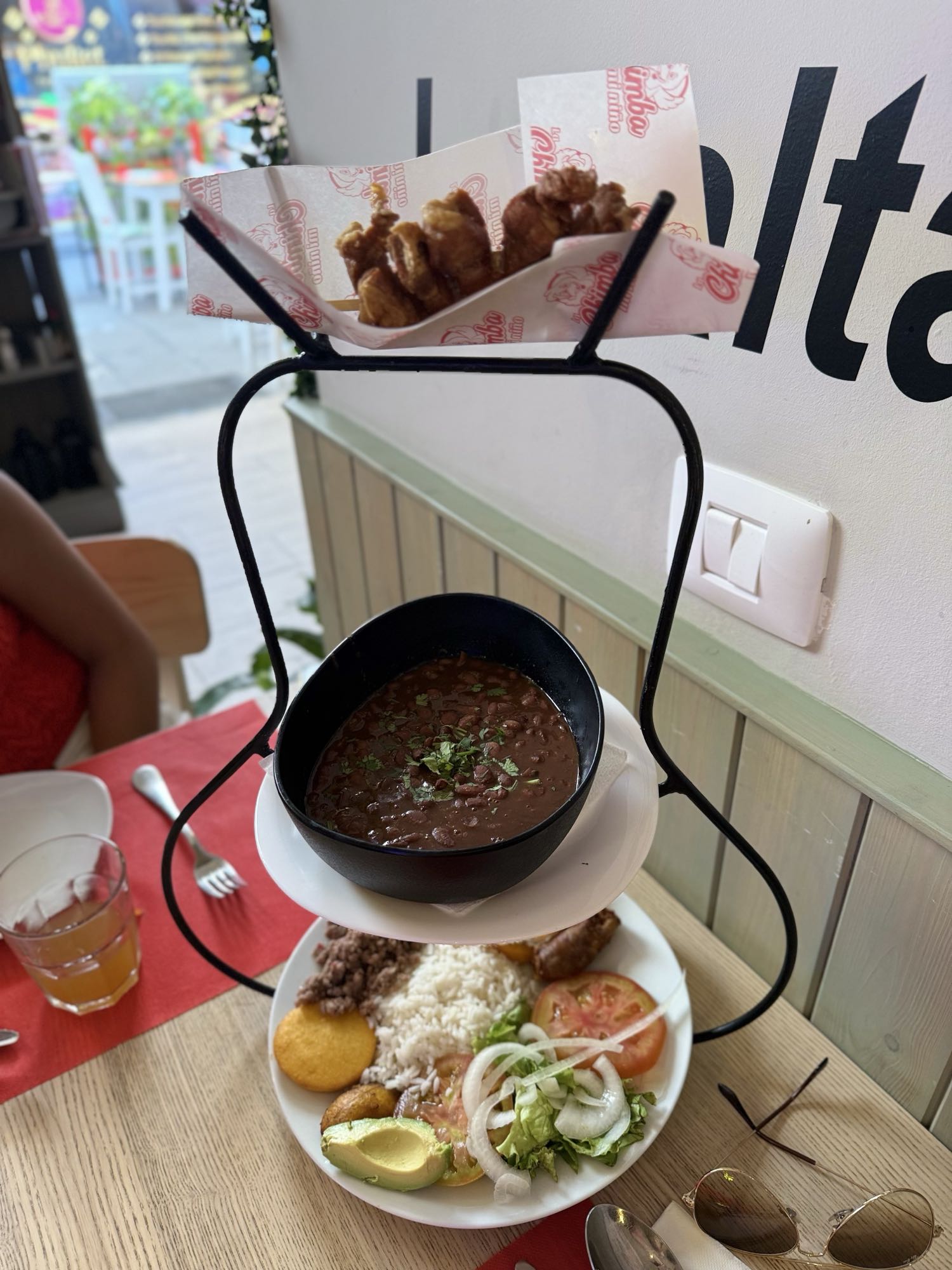 Bandeja típica colombiana