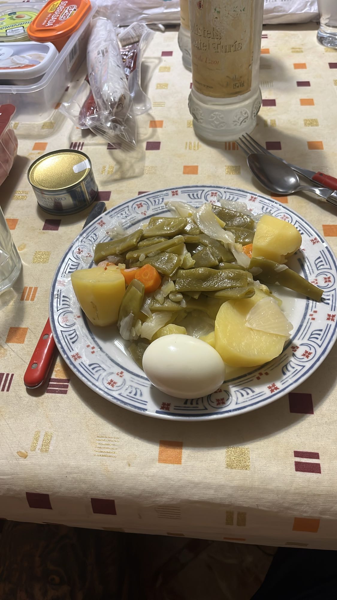 Verduras cocidas con huevo
