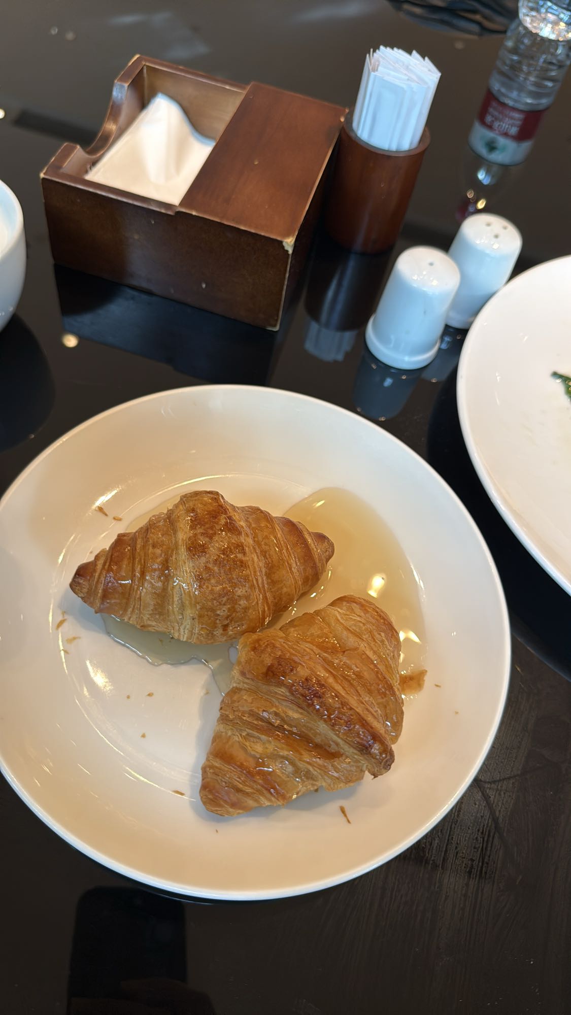 Croissants with honey