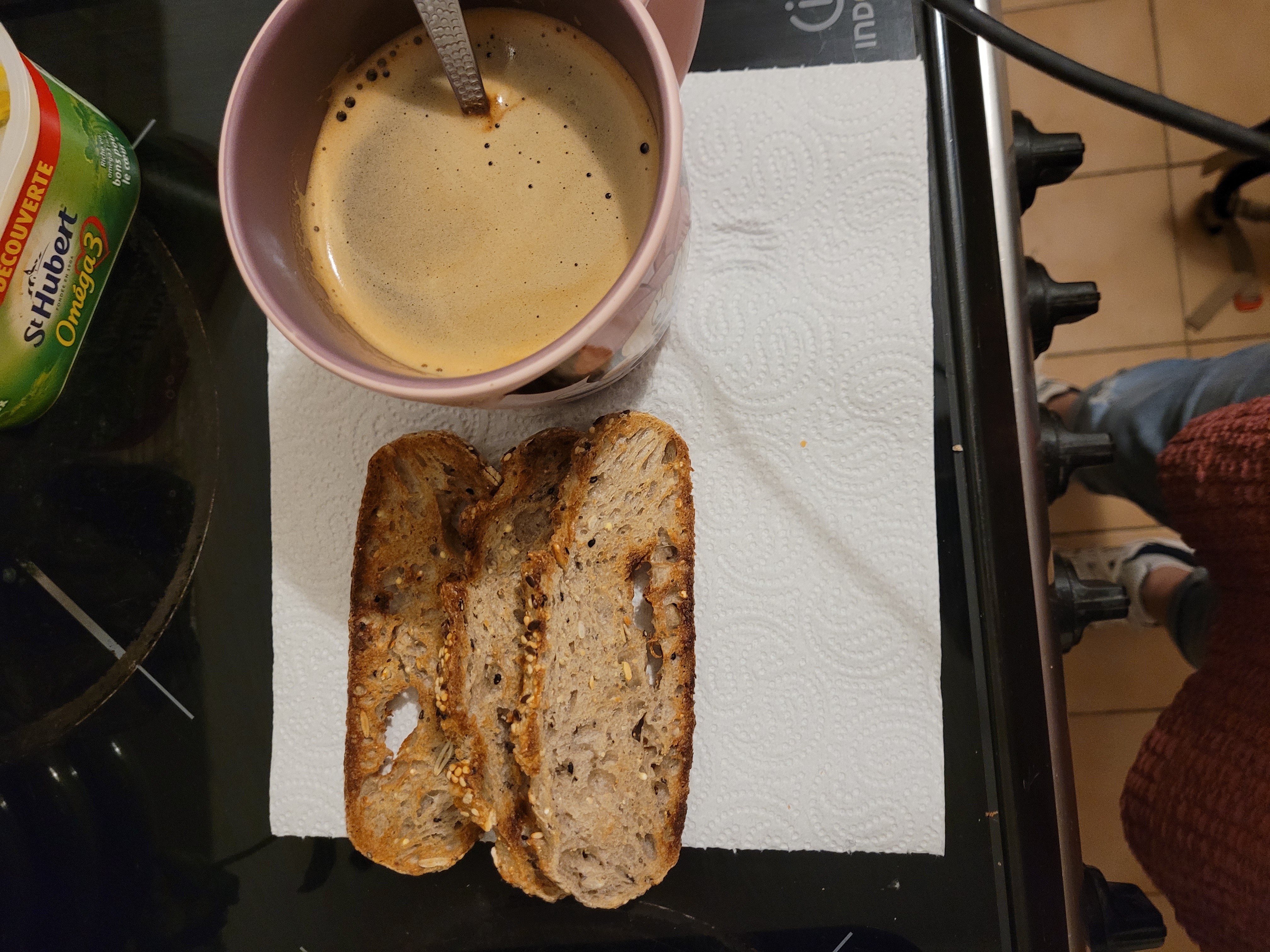 Café et pain aux graines