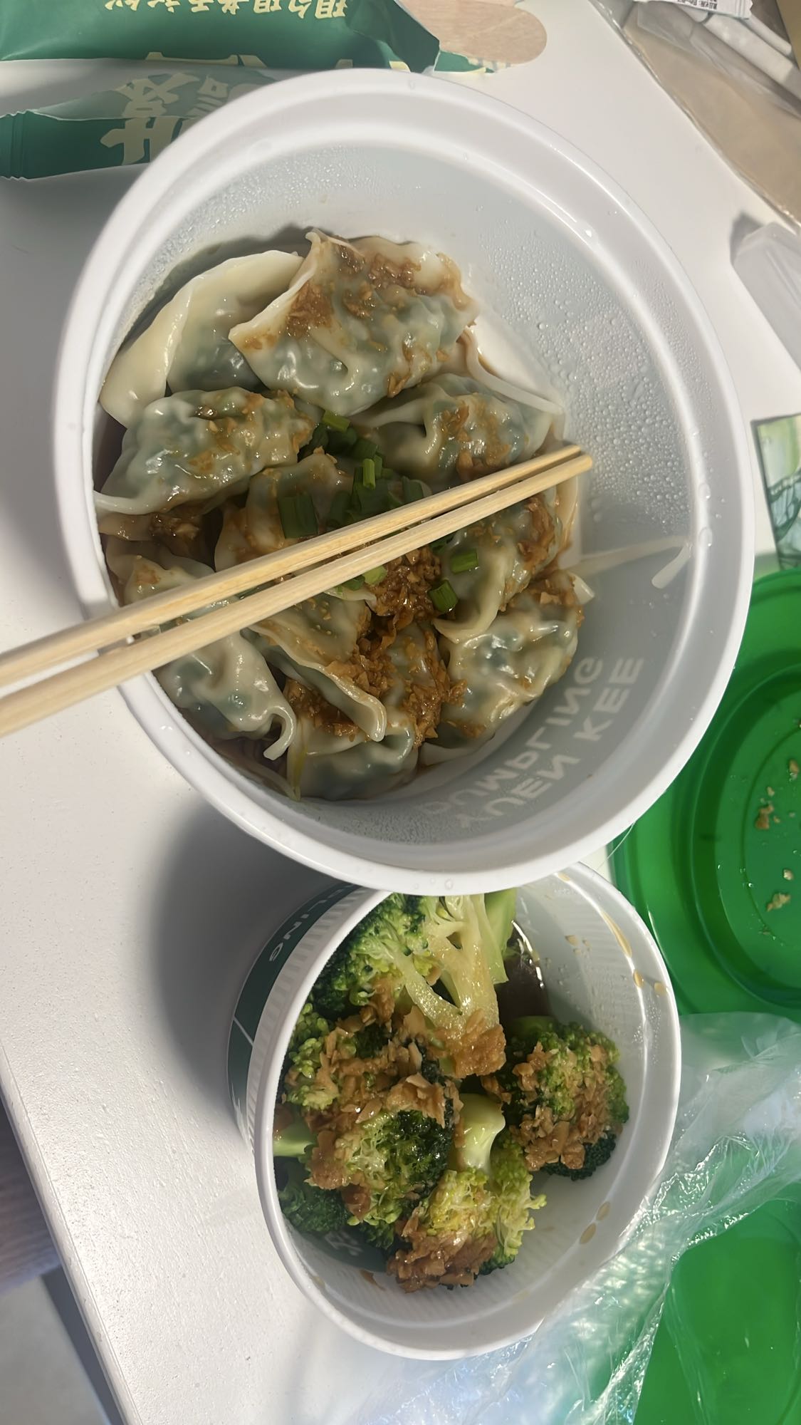 Dumplings with broccoli
