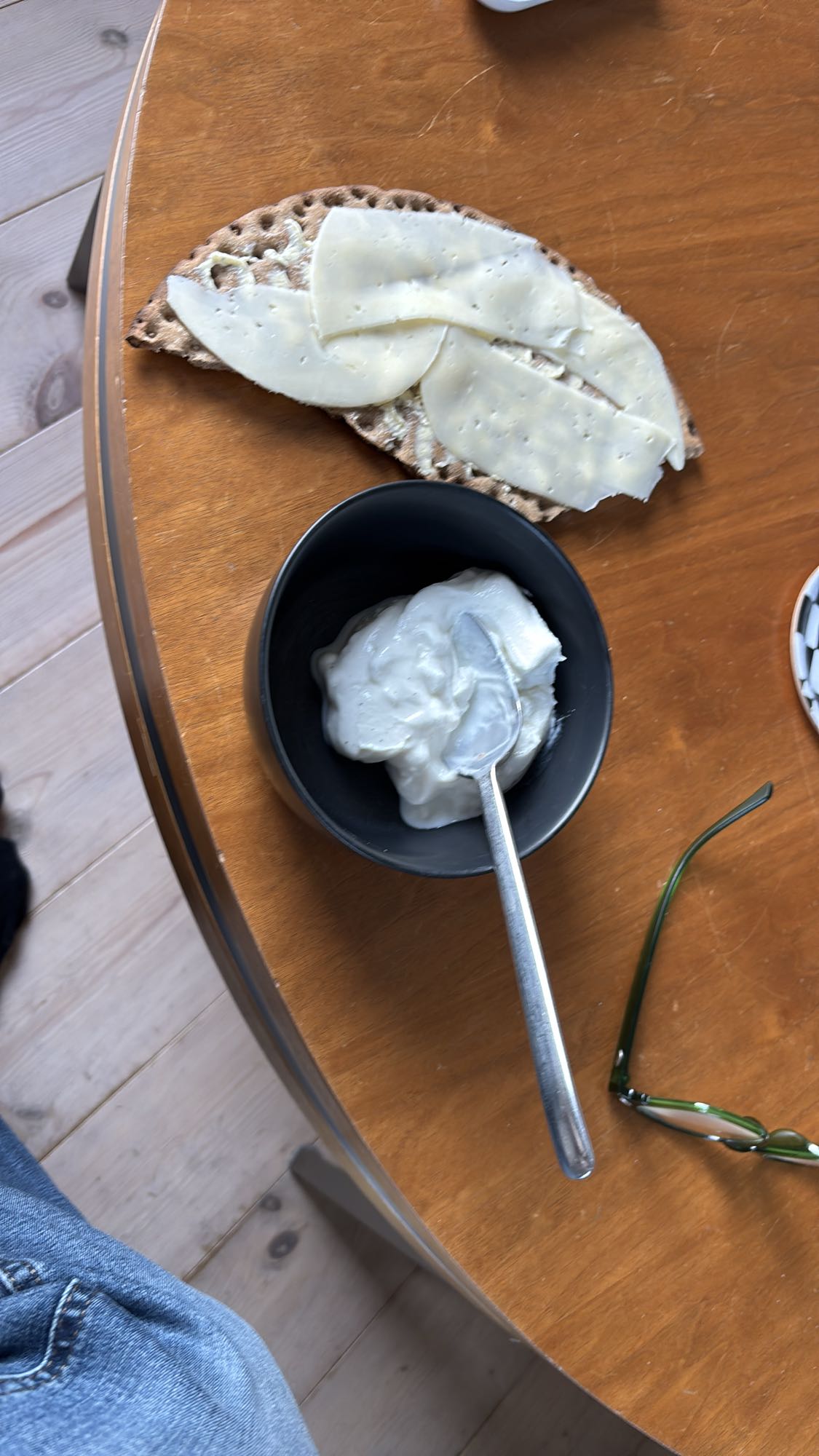 Knäckebröd med ost & yoghurt
