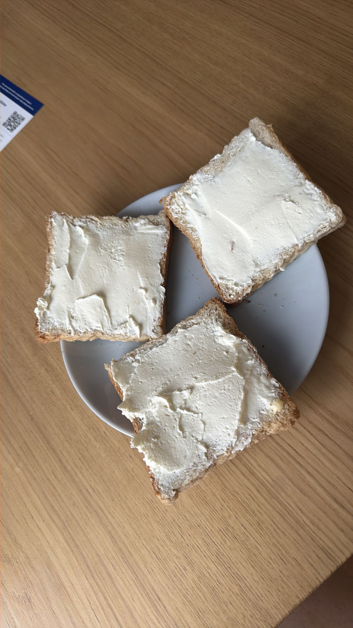 Tosty z serkiem śmietankowym