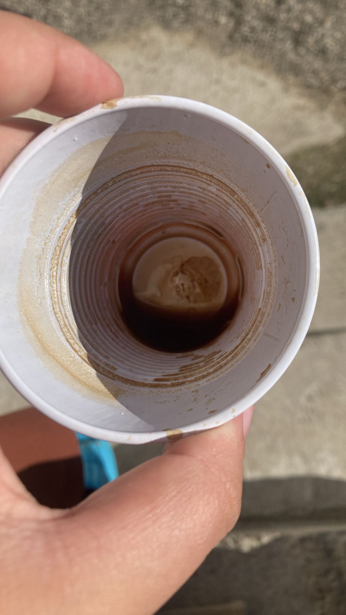 Resturi cafea neagră