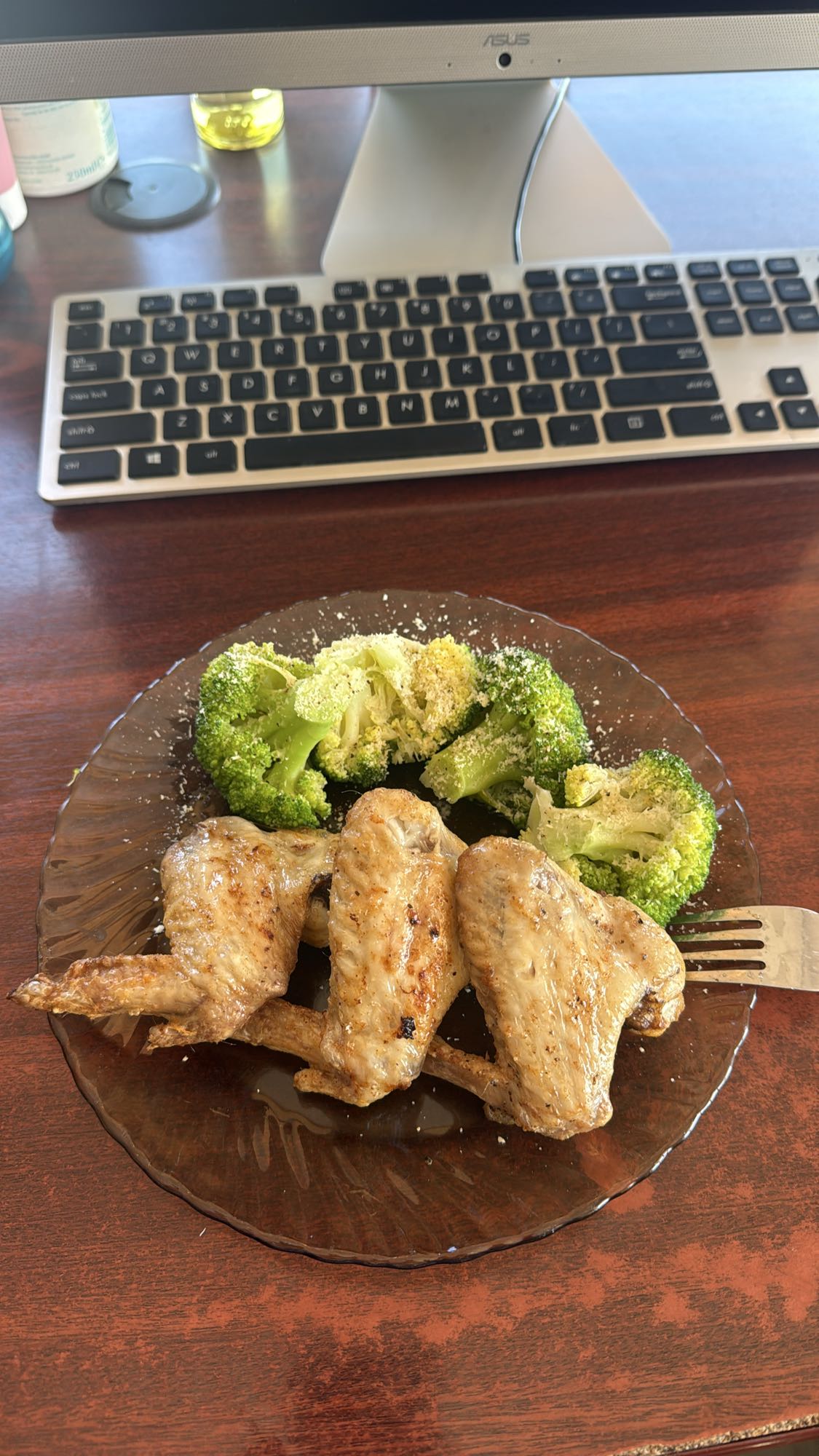 Aripioare cu broccoli