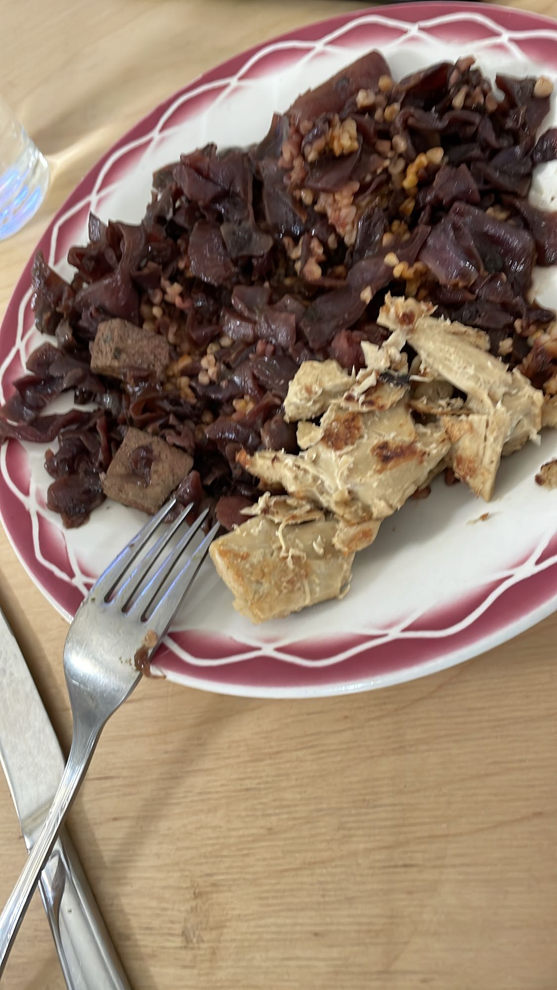 Poulet et chou rouge