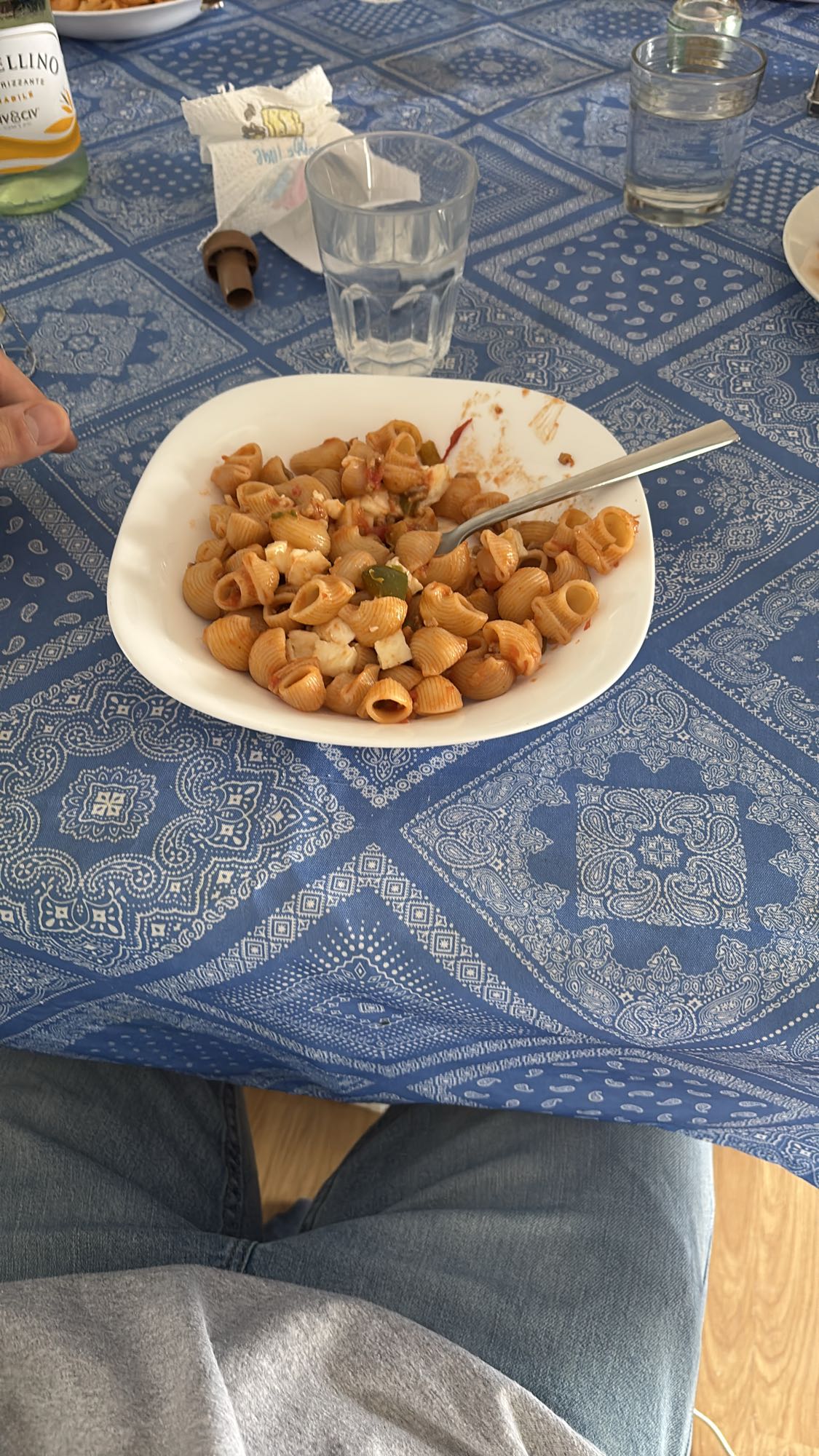 pasta con verduras y queso