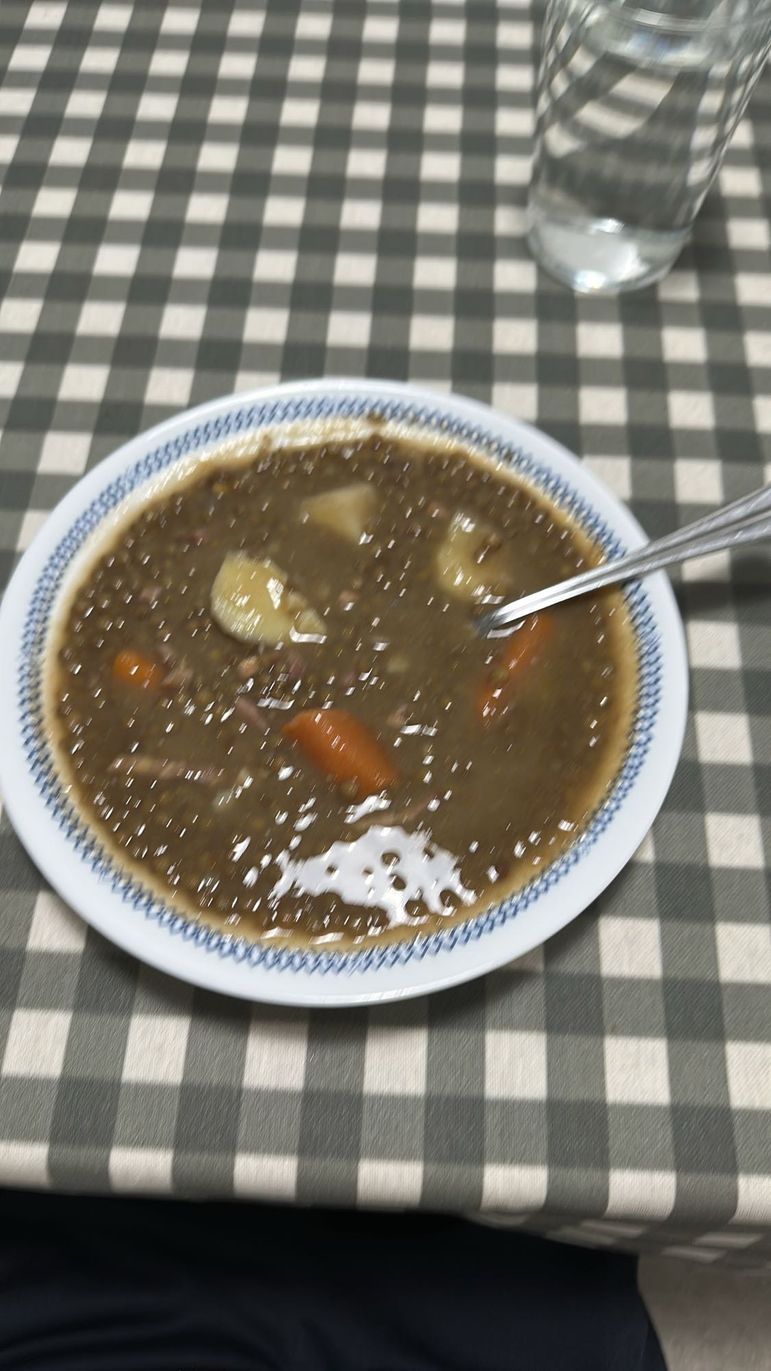Sopa de lentejas