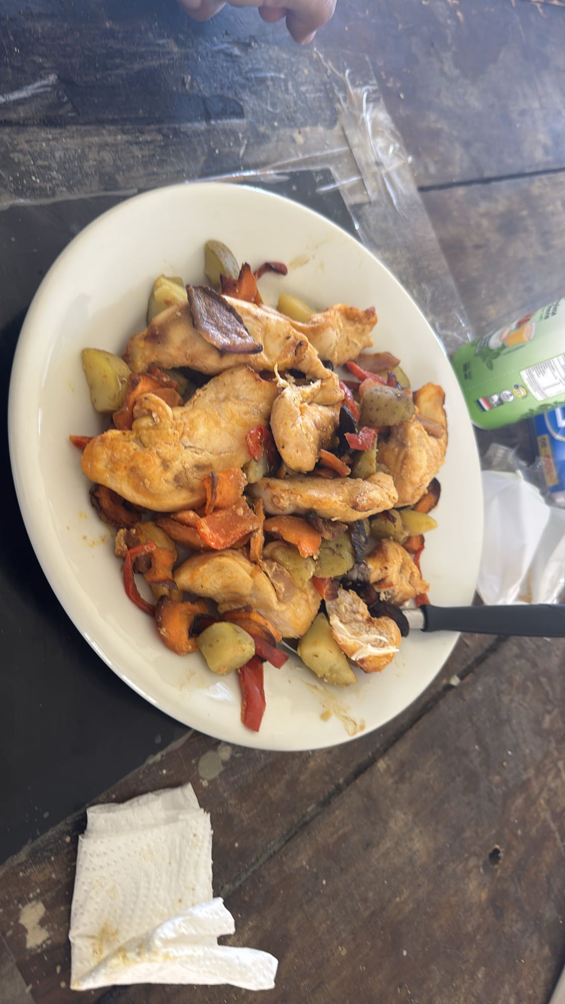 Pollo con verduras salteadas