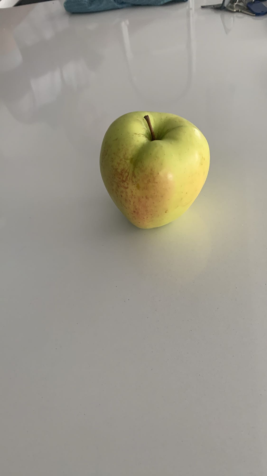 Pomme entière