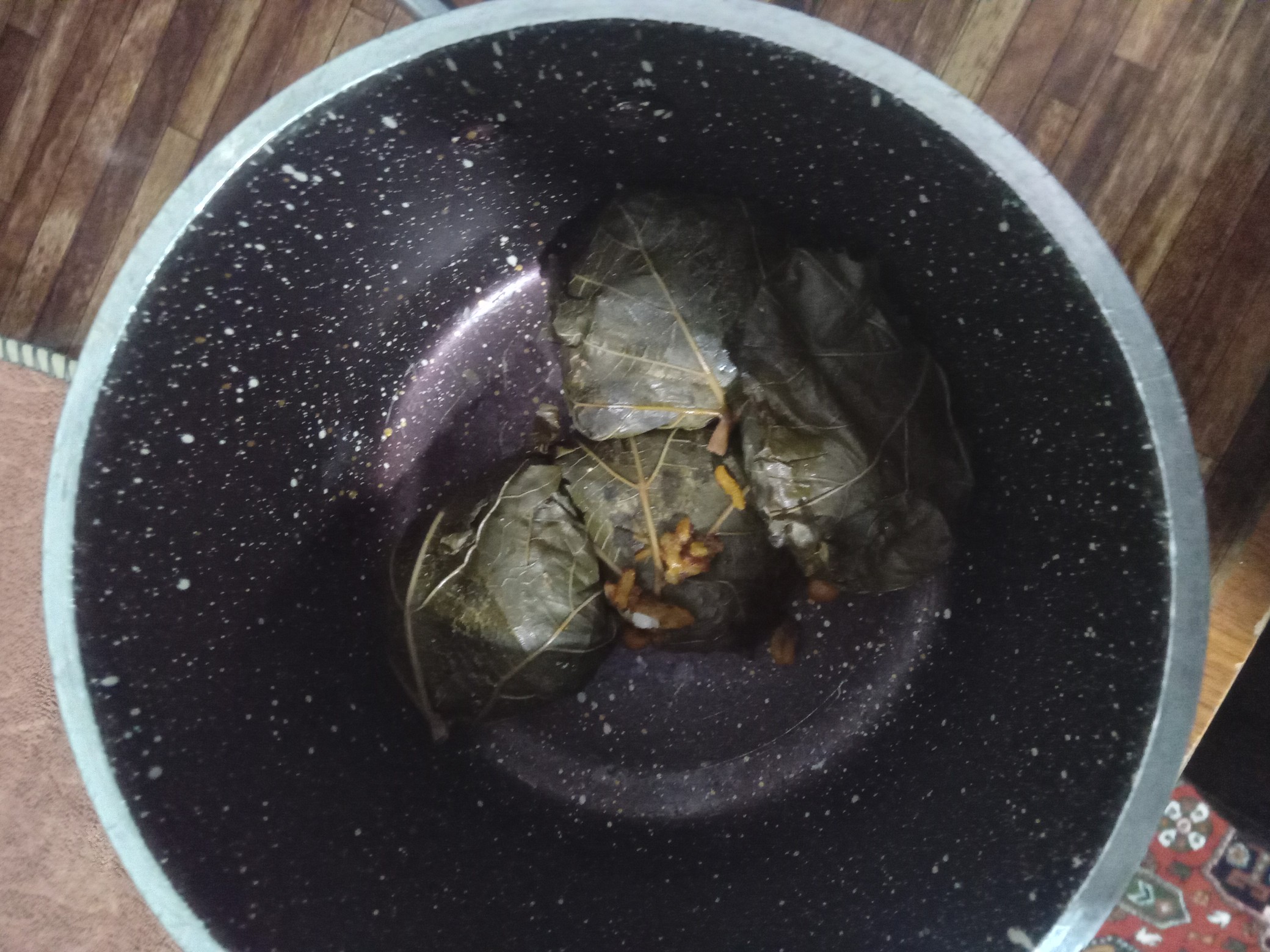 Stuffed grape leaves