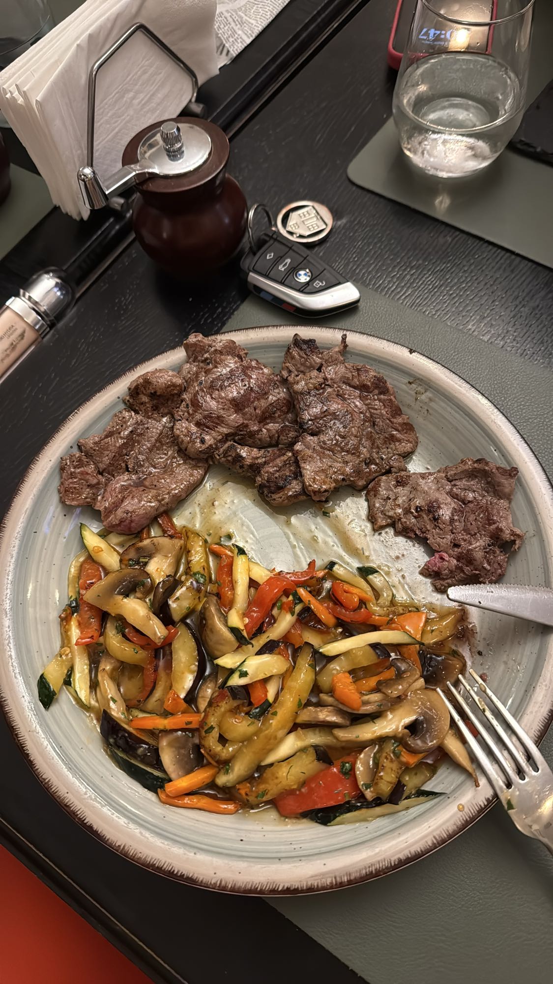 Vită cu legume sotate