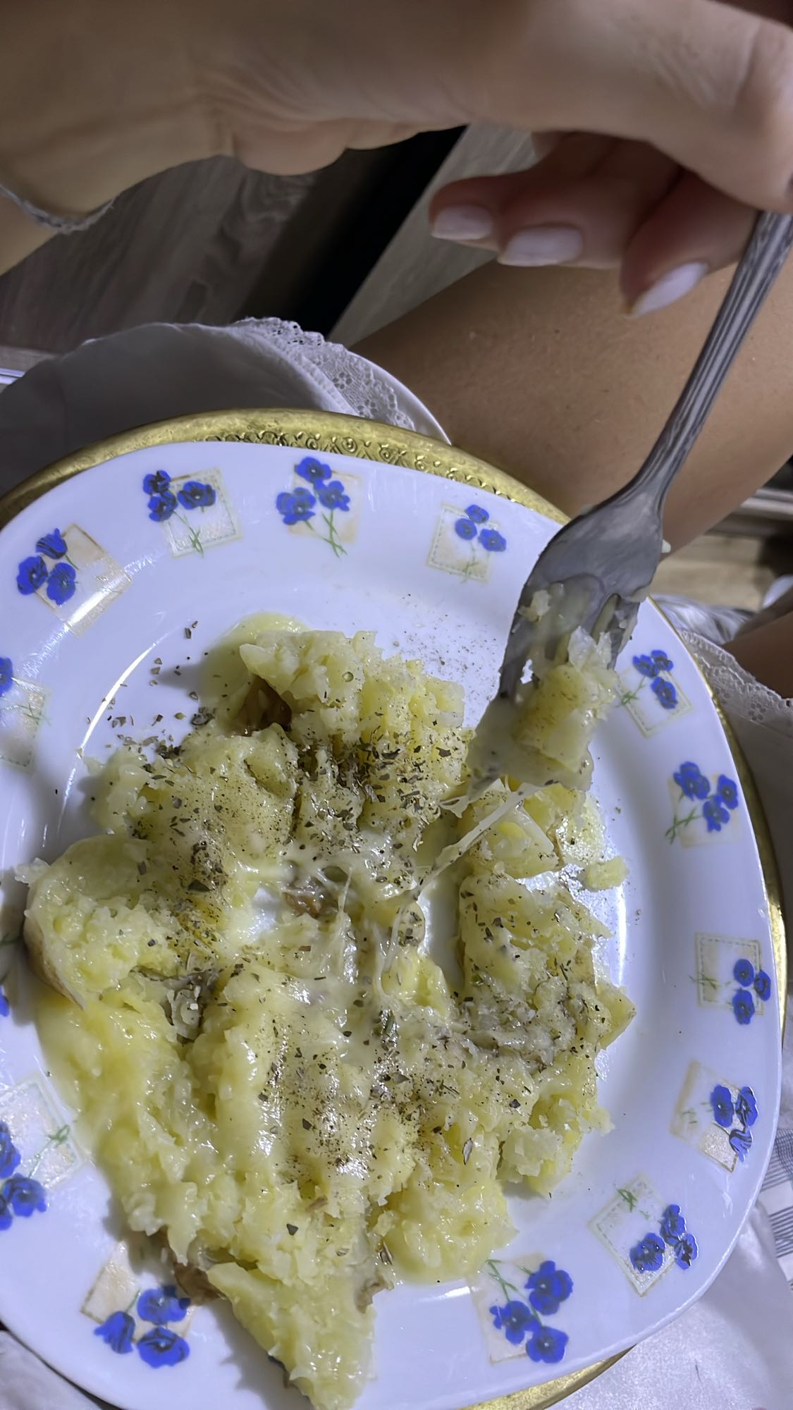 Cheesy Smashed Potato