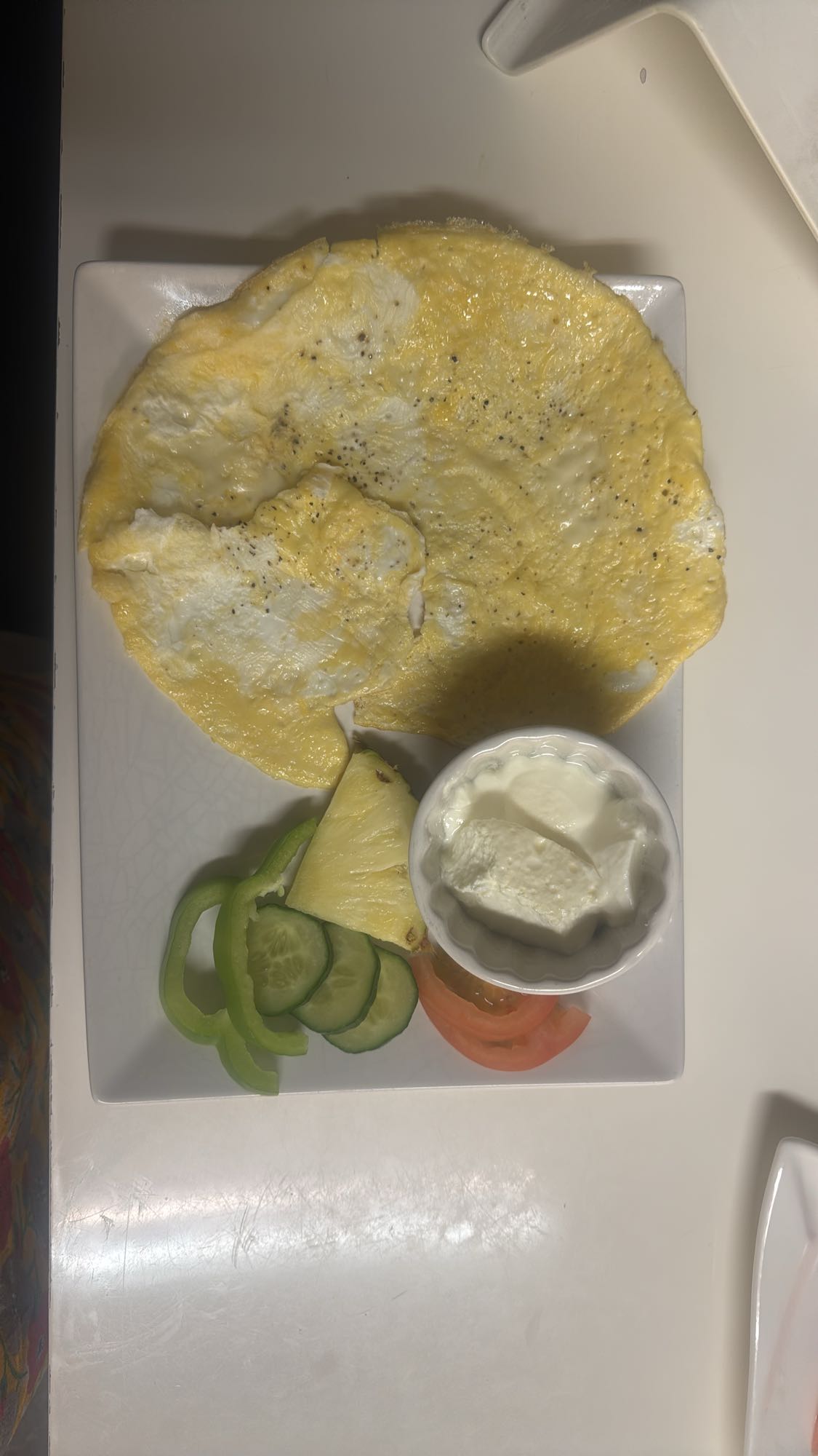 Omelett med grönsaker