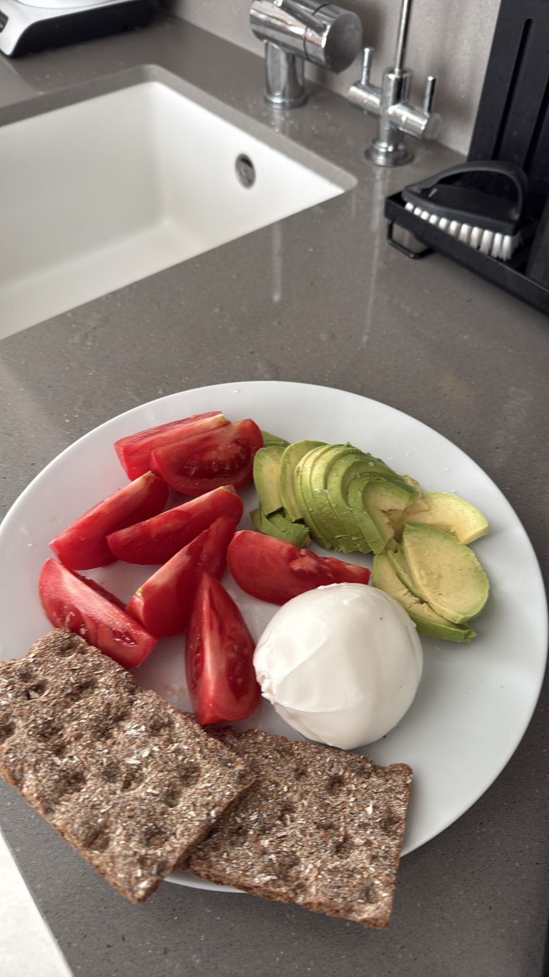 Śniadanie z mozzarellą