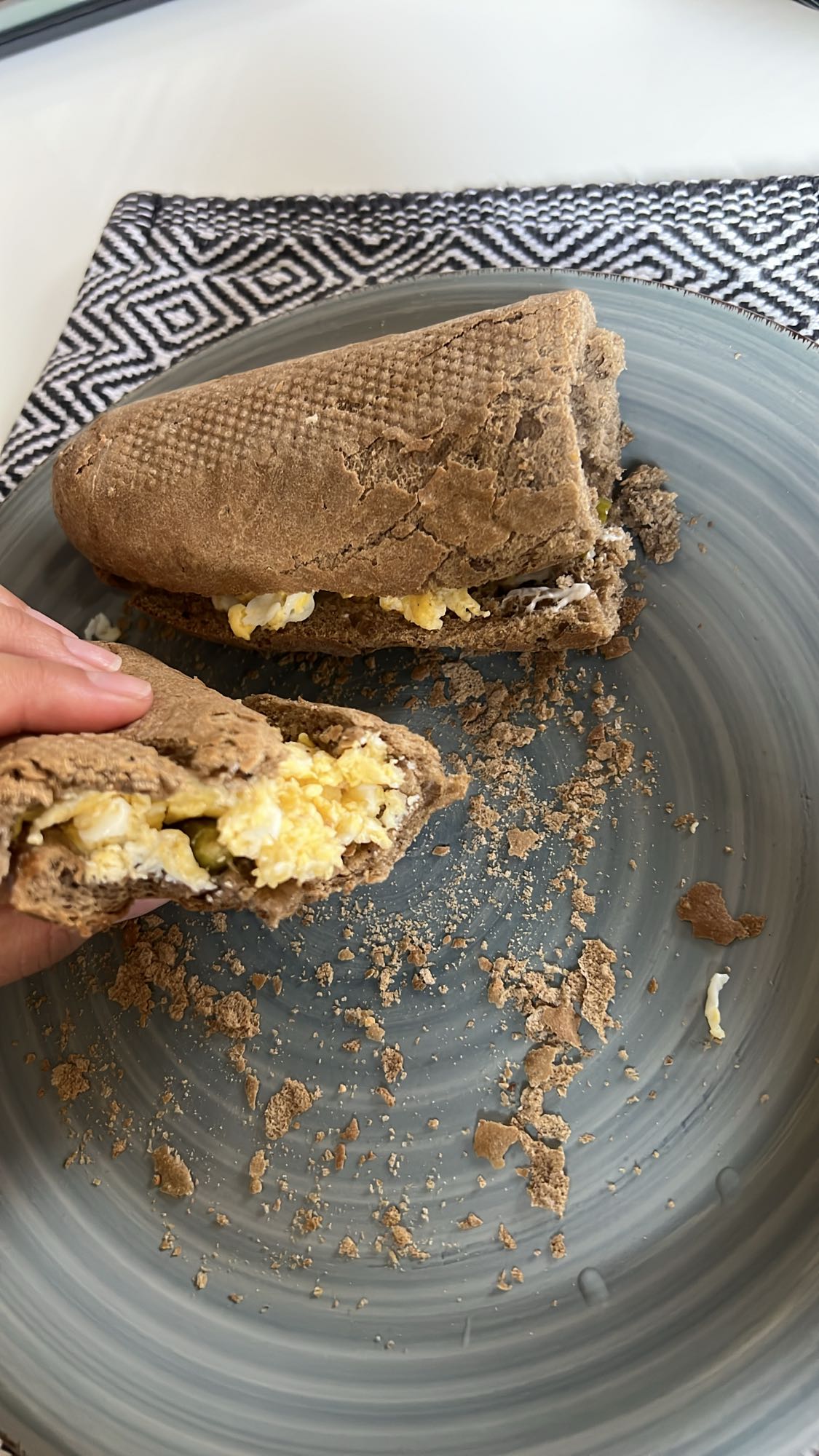 Egg sandwich on brown bread