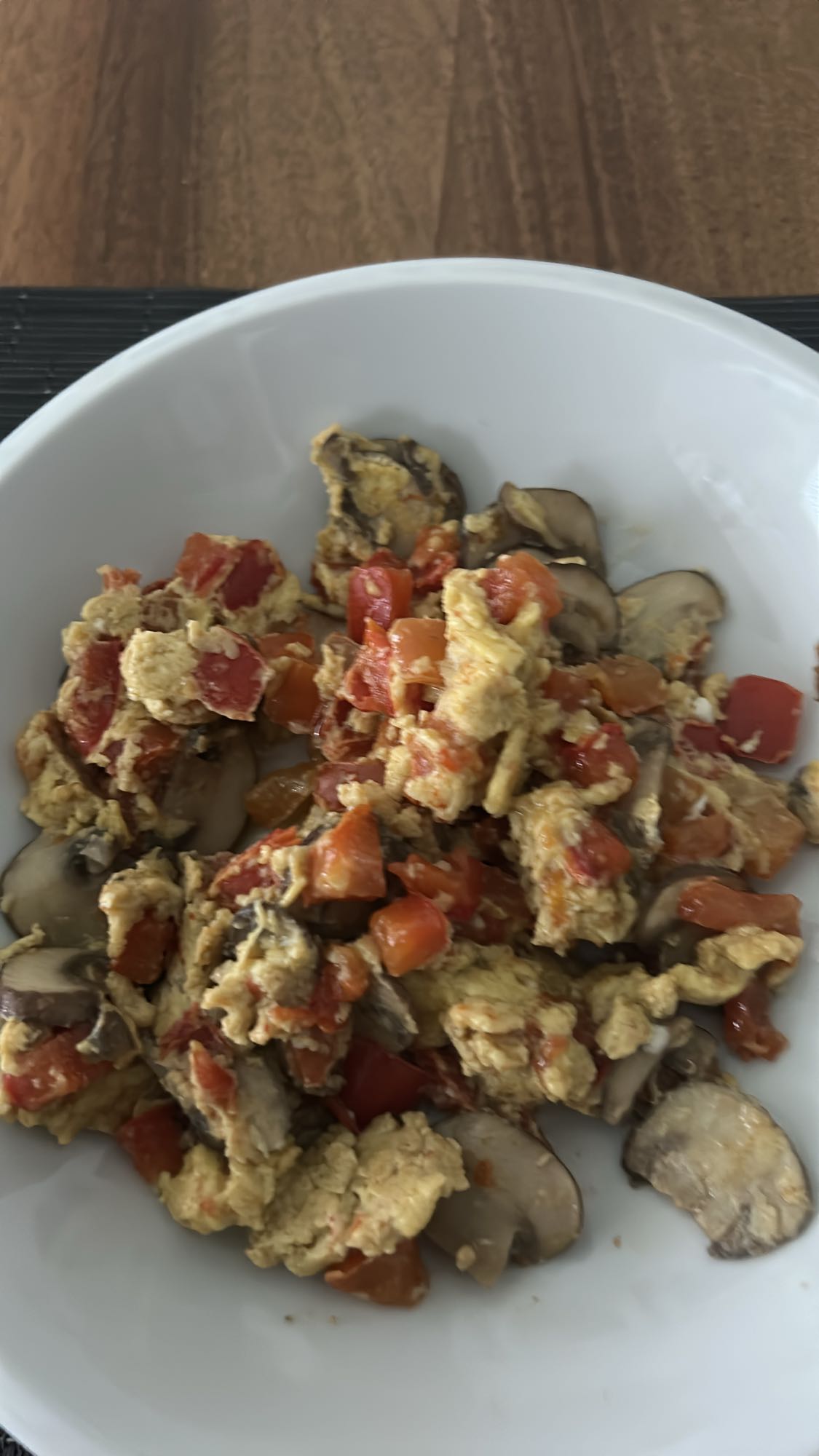 Scrambled eggs met groenten