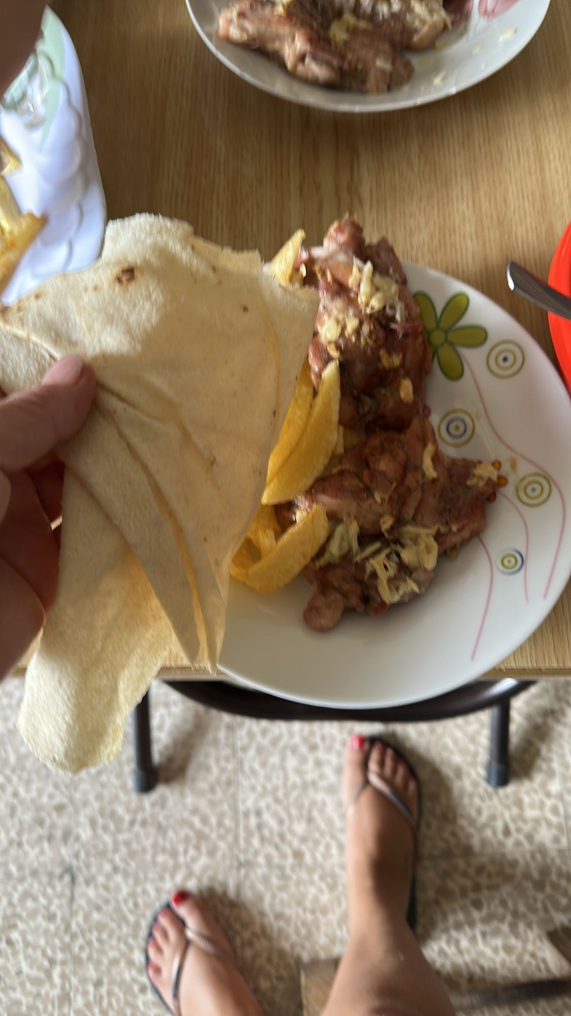 Chicken with fries and flatbread