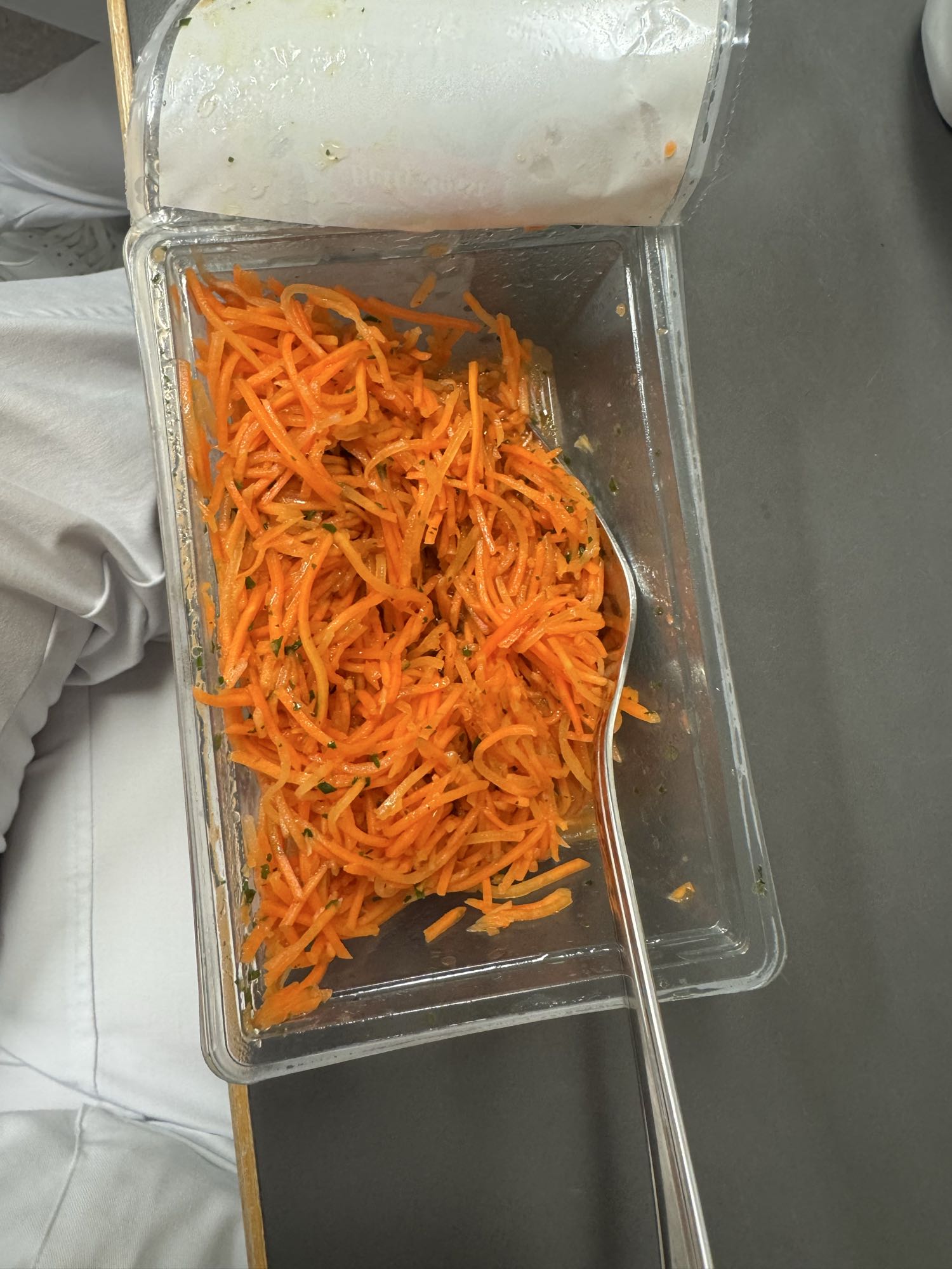 Geraspte wortelsalade