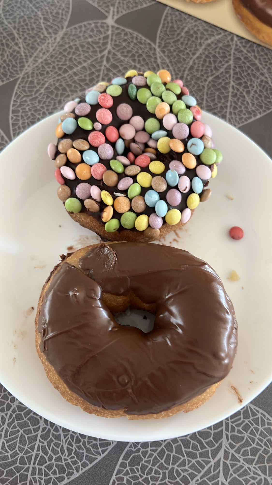 Chokladdonuts med godis