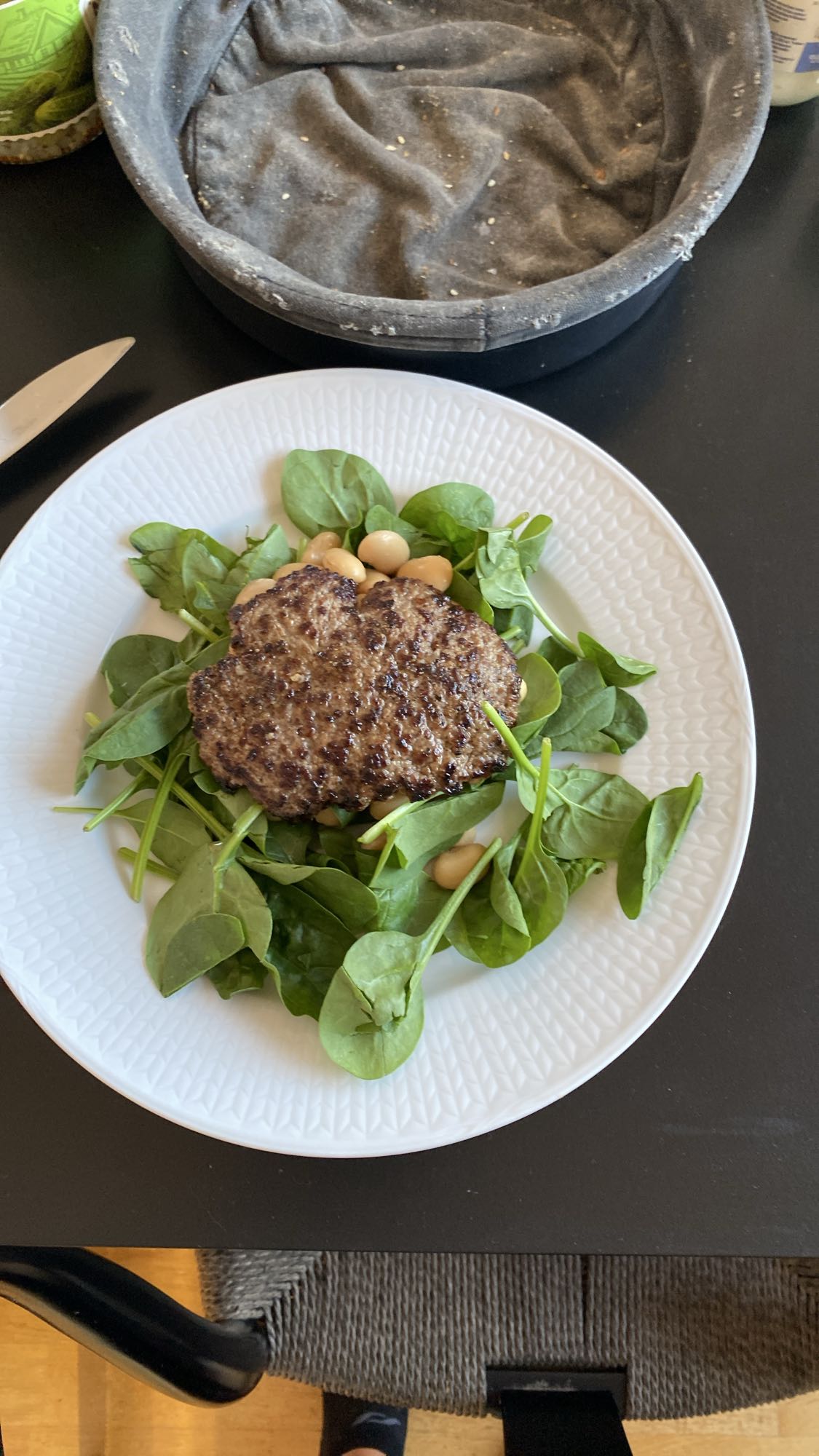 Biff med spenat och bönor