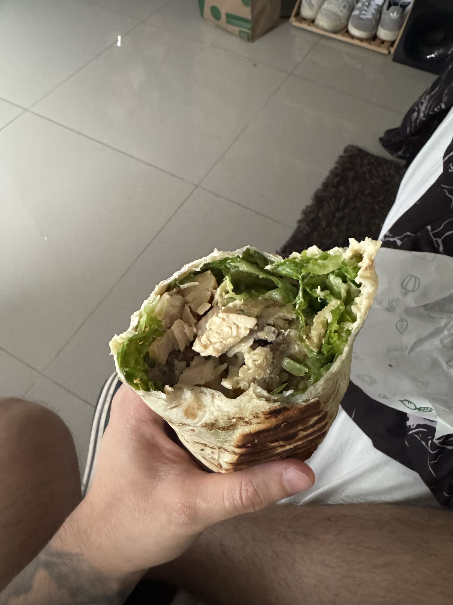wrap de pollo y carne con quinoa