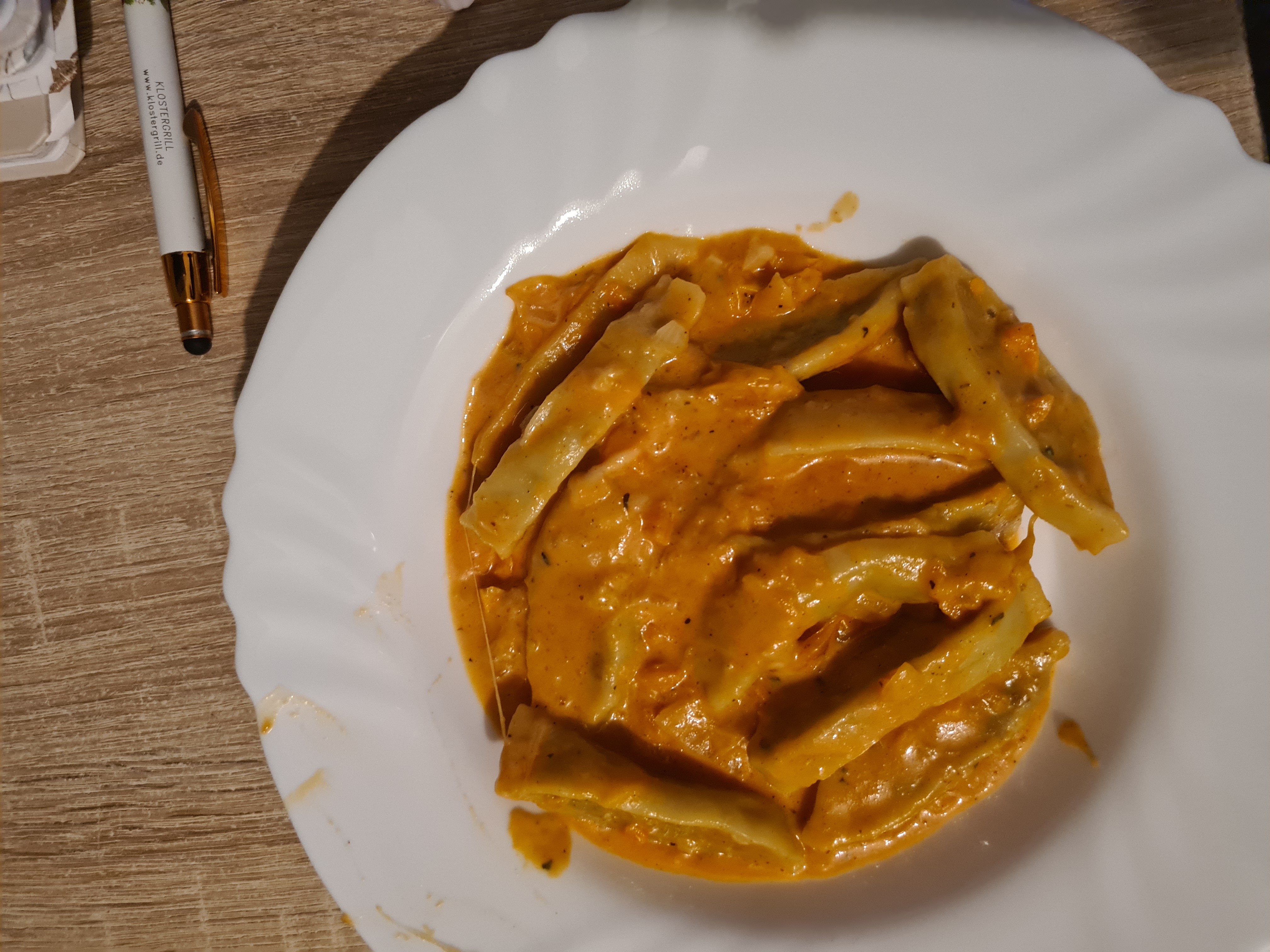 Maultaschen mit Sahnesoße