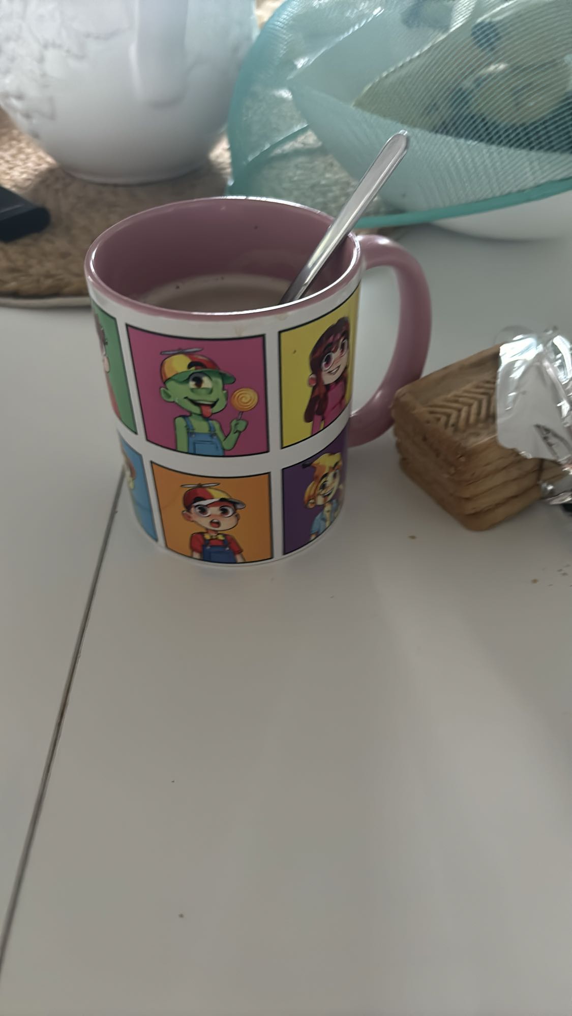 café au lait et biscuits