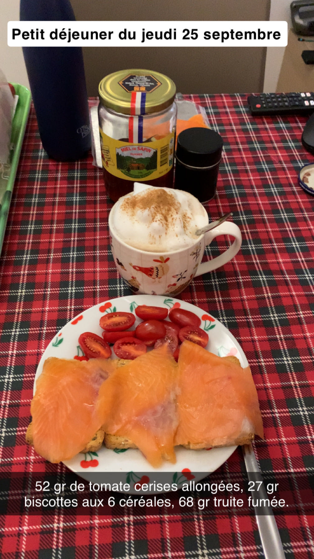 Petit déjeuner truite fumée