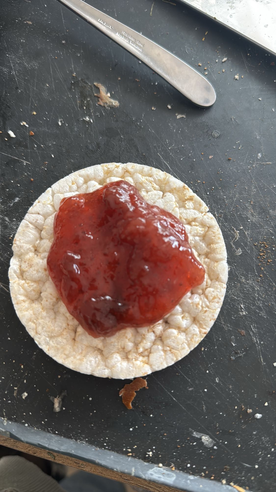 Rijstwafel met aardbeienjam