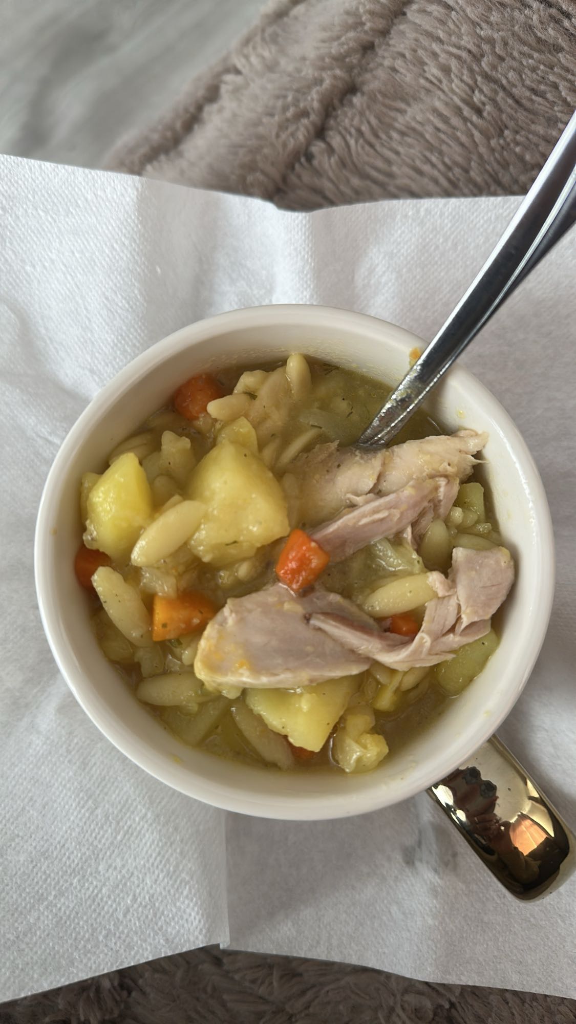 Zupa z kurczakiem i warzywami