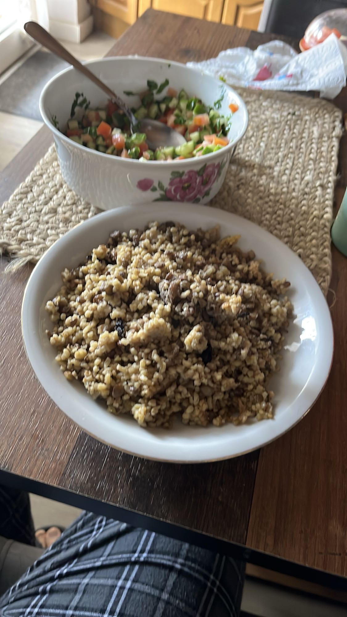 Bulgur pilavı ve salata