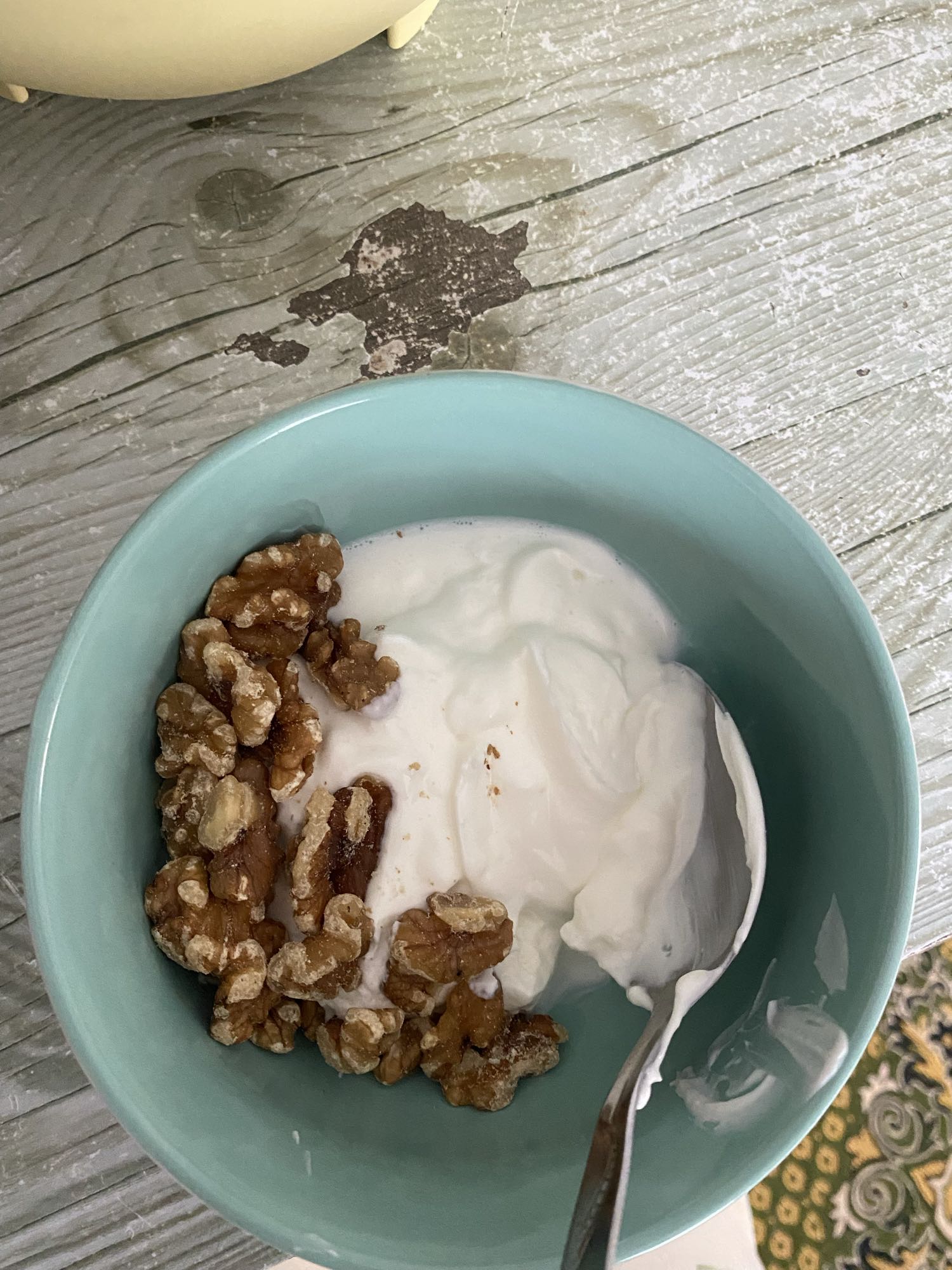 Yogur con nueces