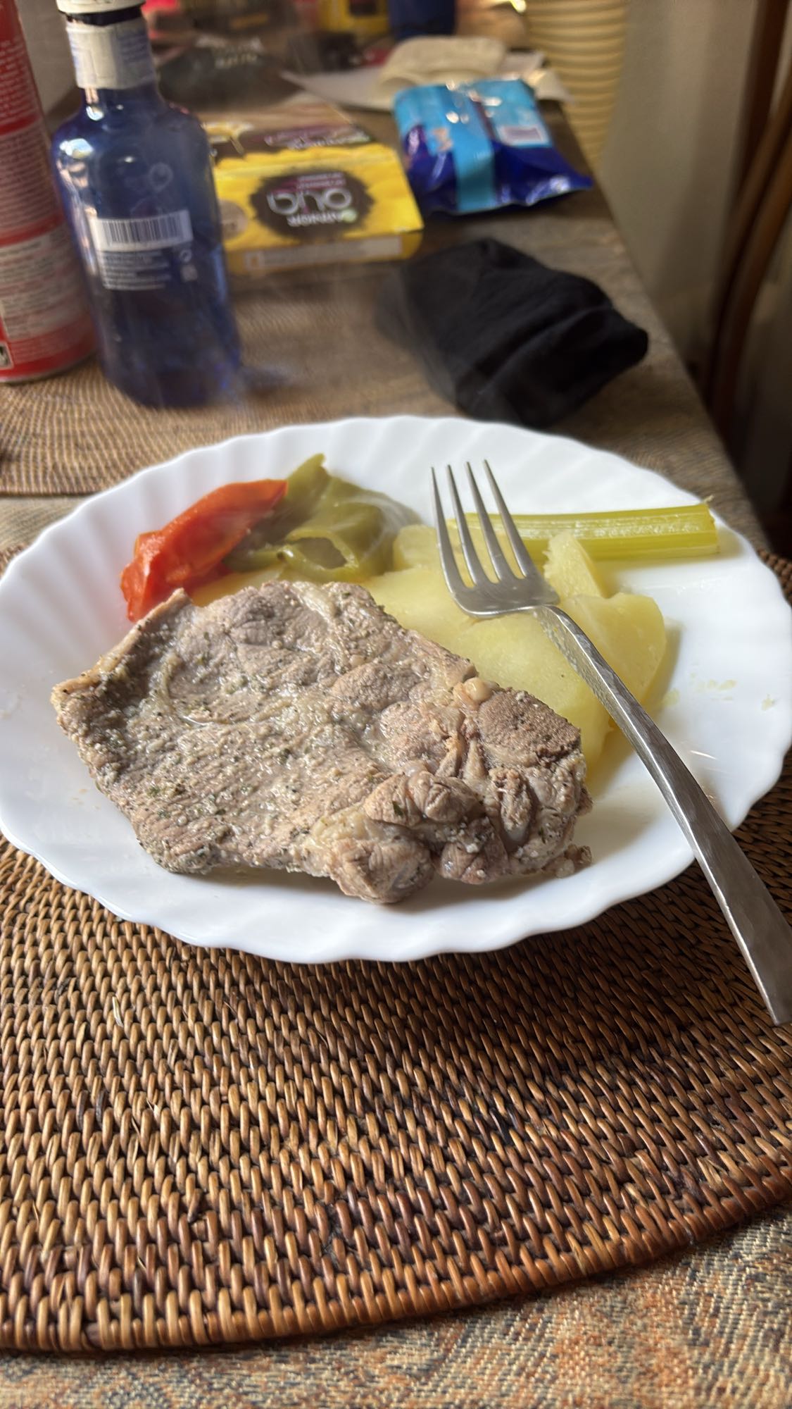 Carne con verduras cocidas